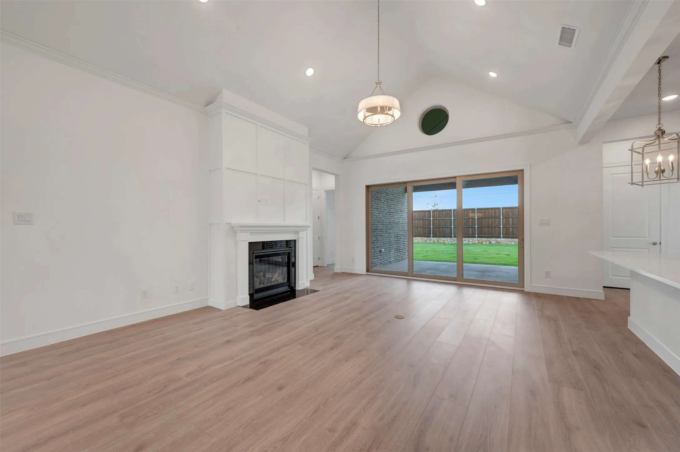 Single Family Residence For Sale in Tarrant County , 5639 Taylor Trail, Arlington, Texas 76017, 4 Bedroom, 4 Bathroom, 3 Garage spaces, 2,852 Sqft, built in 2026, mls#21386399, Real Estate Agent in Arlington, Homes For Sale in Tarrant county, Homes For Sale in Arlington, Realtor in Arlington Texas, Real Estate Brokerage Independent Realty Texas, Luminita Cordes Realtor