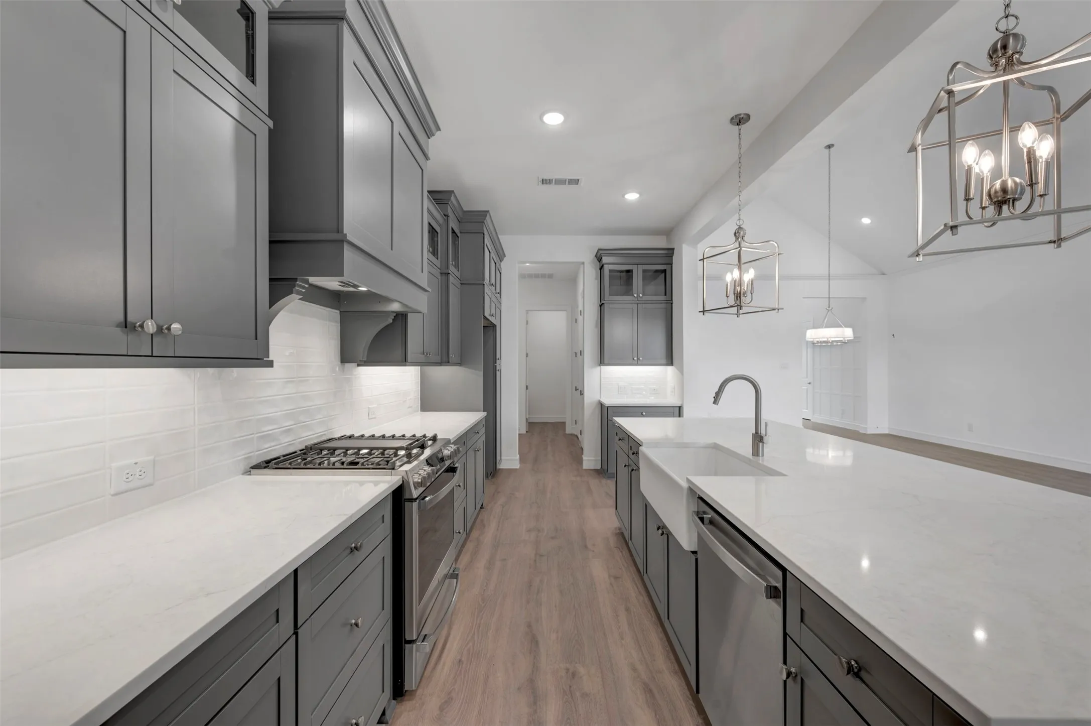 Single Family Residence For Sale in Tarrant County , 5639 Taylor Trail, Arlington, Texas 76017, 4 Bedroom, 4 Bathroom, 3 Garage spaces, 2,852 Sqft, built in 2026, mls#21386399, Real Estate Agent in Arlington, Homes For Sale in Tarrant county, Homes For Sale in Arlington, Realtor in Arlington Texas, Real Estate Brokerage Independent Realty Texas, Luminita Cordes Realtor