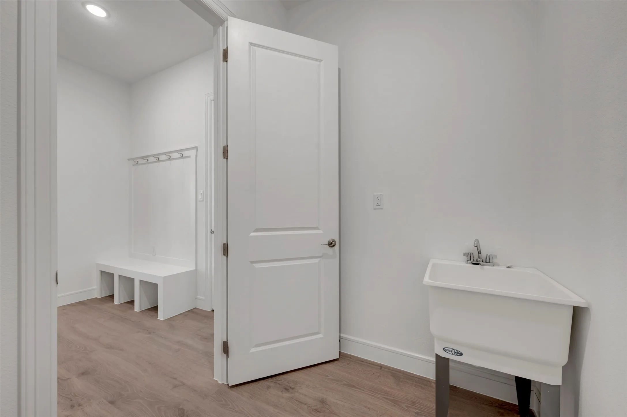 Single Family Residence For Sale in Tarrant County , 5639 Taylor Trail, Arlington, Texas 76017, 4 Bedroom, 4 Bathroom, 3 Garage spaces, 2,852 Sqft, built in 2026, mls#21386399, Real Estate Agent in Arlington, Homes For Sale in Tarrant county, Homes For Sale in Arlington, Realtor in Arlington Texas, Real Estate Brokerage Independent Realty Texas, Luminita Cordes Realtor
