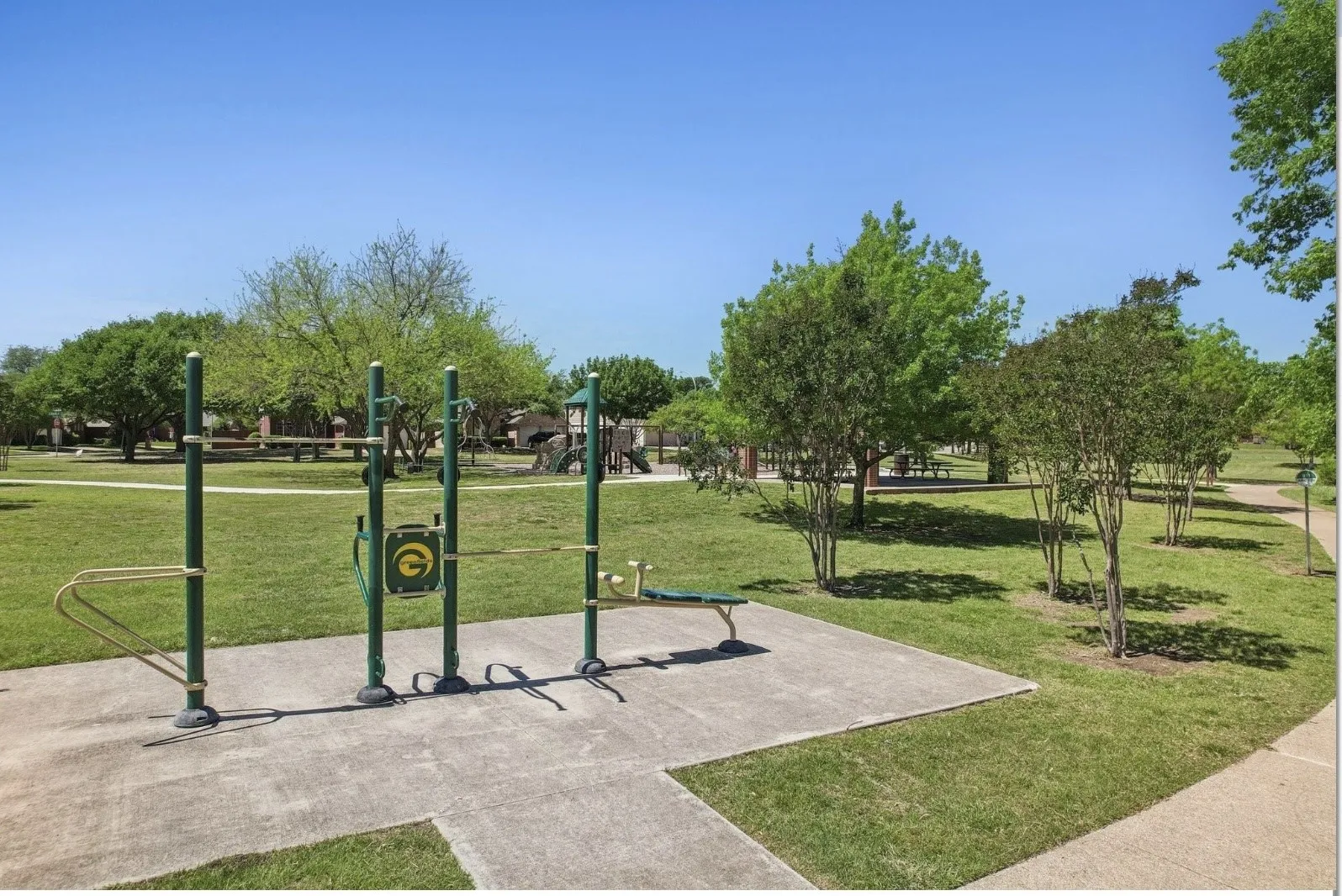 Single Family Residence For Sale in Tarrant County , 8404 Island Court, Fort Worth, Texas 76137, 3 Bedroom, 2 Bathroom, 2 Garage spaces, 2,033 Sqft, built in 2001, mls#21385766, Real Estate Agent in Fort Worth, Homes For Sale in Tarrant county, Homes For Sale in Fort Worth, Realtor in Fort Worth Texas, Real Estate Brokerage Independent Realty Texas, Luminita Cordes Realtor
