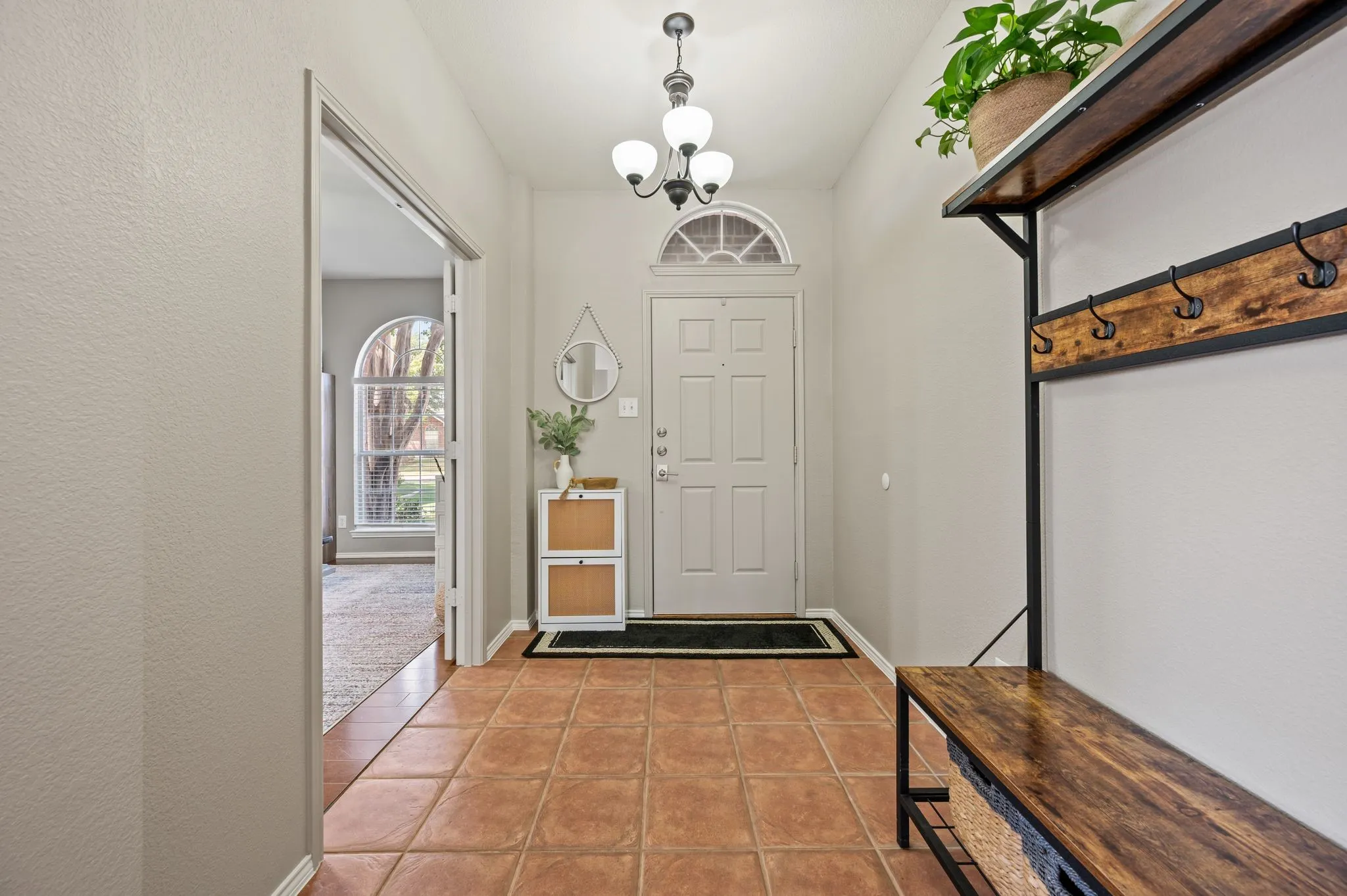 Single Family Residence For Sale in Tarrant County , 8404 Island Court, Fort Worth, Texas 76137, 3 Bedroom, 2 Bathroom, 2 Garage spaces, 2,033 Sqft, built in 2001, mls#21385766, Real Estate Agent in Fort Worth, Homes For Sale in Tarrant county, Homes For Sale in Fort Worth, Realtor in Fort Worth Texas, Real Estate Brokerage Independent Realty Texas, Luminita Cordes Realtor