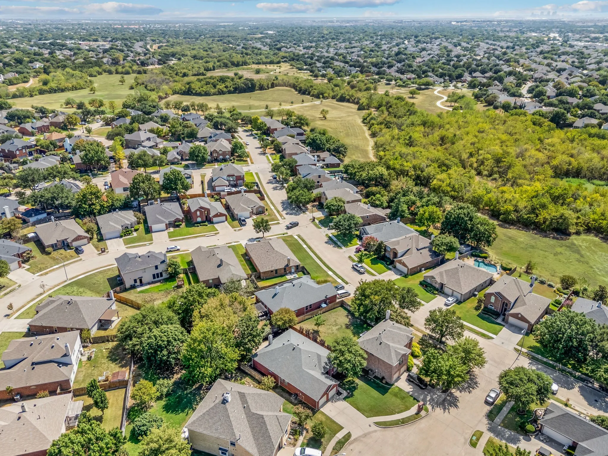 Single Family Residence For Sale in Tarrant County , 8404 Island Court, Fort Worth, Texas 76137, 3 Bedroom, 2 Bathroom, 2 Garage spaces, 2,033 Sqft, built in 2001, mls#21385766, Real Estate Agent in Fort Worth, Homes For Sale in Tarrant county, Homes For Sale in Fort Worth, Realtor in Fort Worth Texas, Real Estate Brokerage Independent Realty Texas, Luminita Cordes Realtor