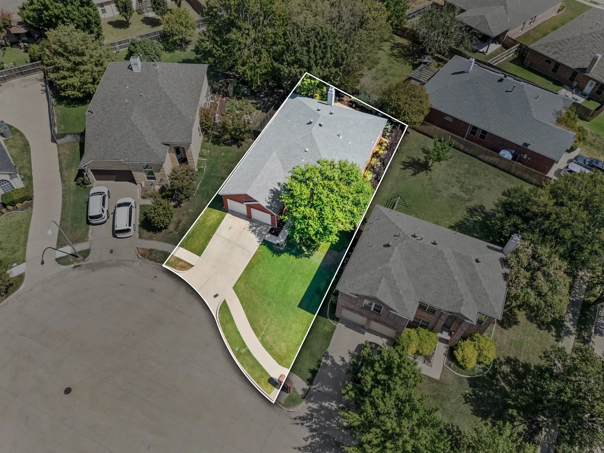 Single Family Residence For Sale in Tarrant County , 8404 Island Court, Fort Worth, Texas 76137, 3 Bedroom, 2 Bathroom, 2 Garage spaces, 2,033 Sqft, built in 2001, mls#21385766, Real Estate Agent in Fort Worth, Homes For Sale in Tarrant county, Homes For Sale in Fort Worth, Realtor in Fort Worth Texas, Real Estate Brokerage Independent Realty Texas, Luminita Cordes Realtor