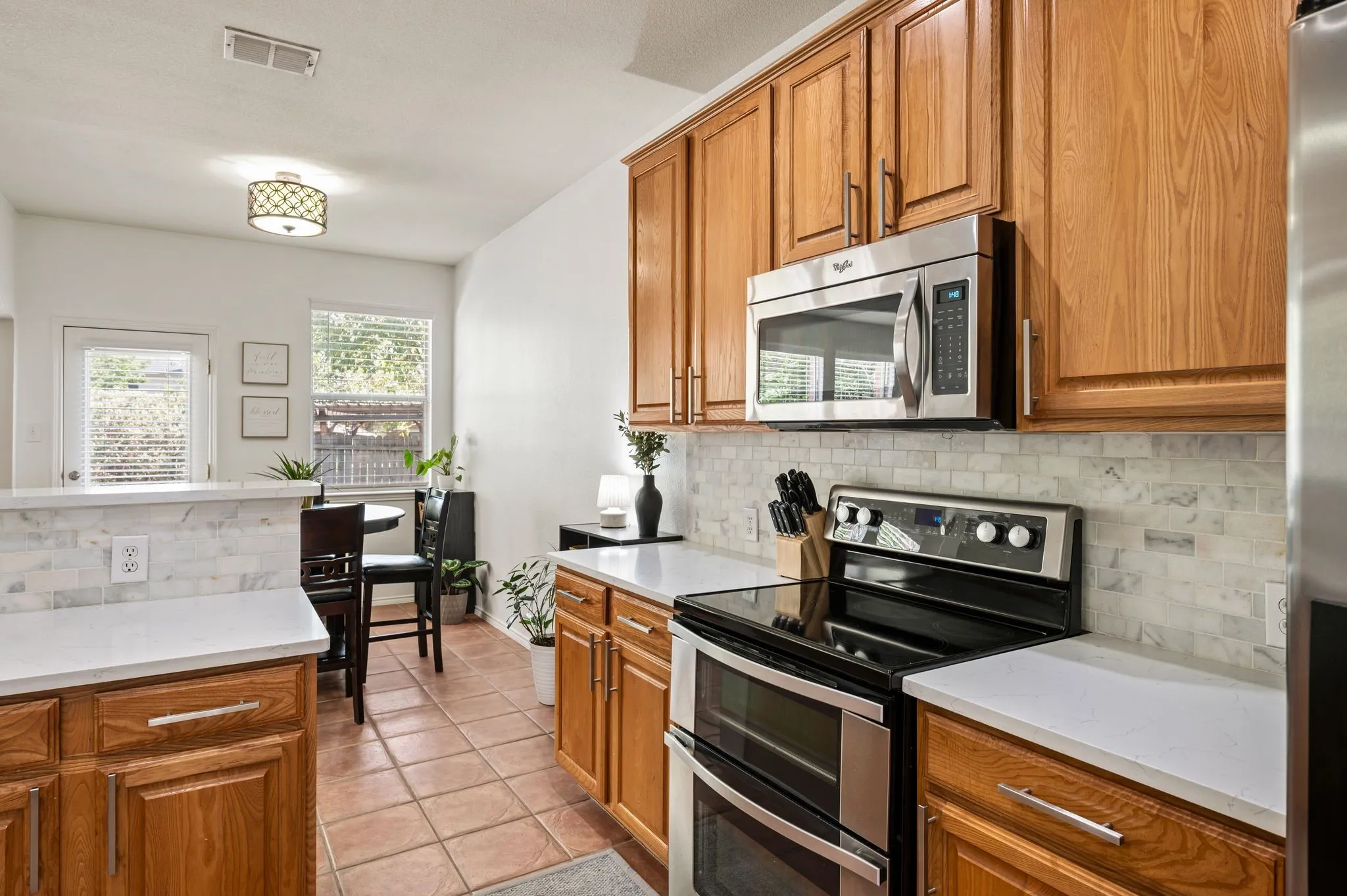 Single Family Residence For Sale in Tarrant County , 8404 Island Court, Fort Worth, Texas 76137, 3 Bedroom, 2 Bathroom, 2 Garage spaces, 2,033 Sqft, built in 2001, mls#21385766, Real Estate Agent in Fort Worth, Homes For Sale in Tarrant county, Homes For Sale in Fort Worth, Realtor in Fort Worth Texas, Real Estate Brokerage Independent Realty Texas, Luminita Cordes Realtor
