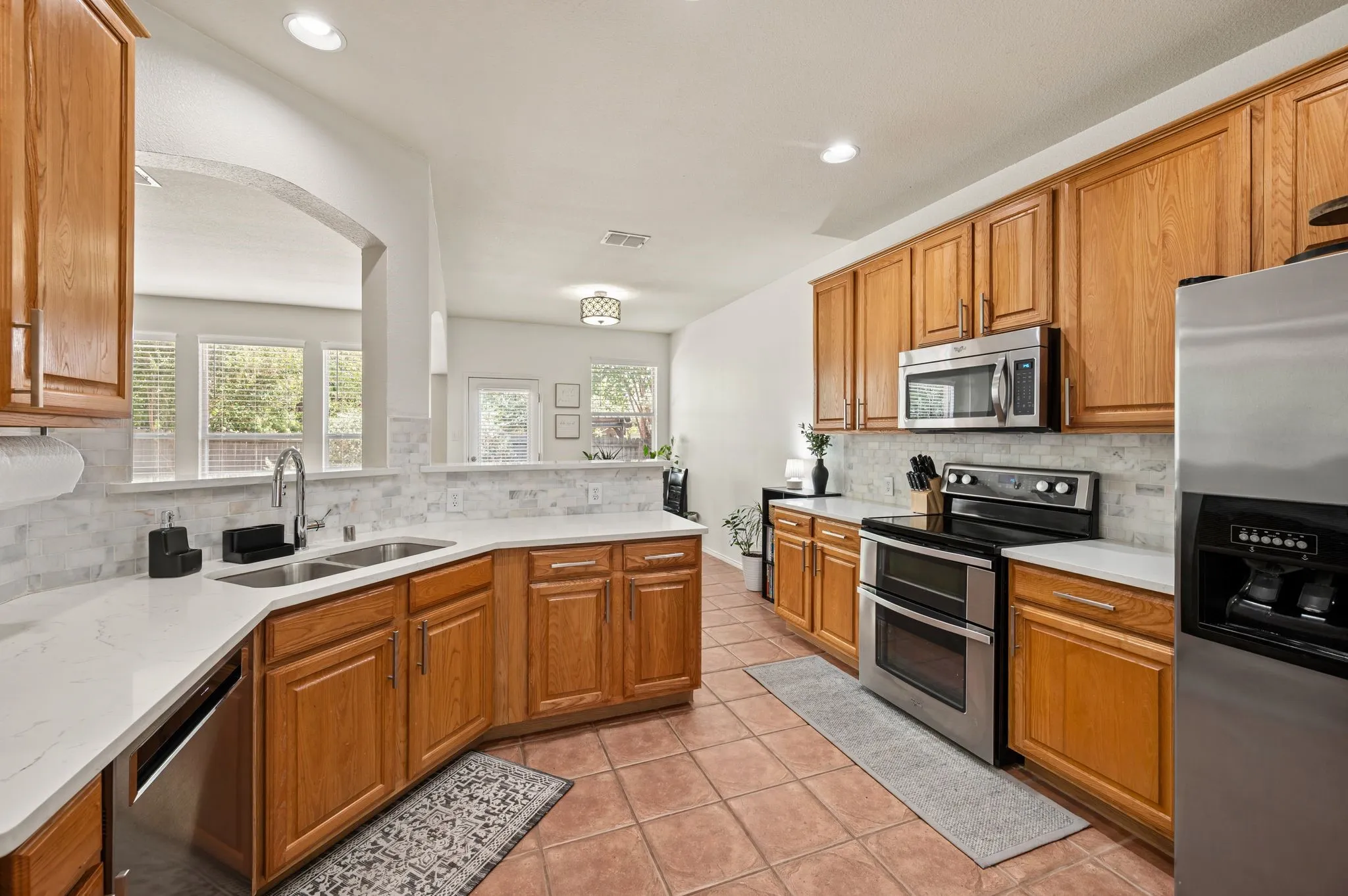 Single Family Residence For Sale in Tarrant County , 8404 Island Court, Fort Worth, Texas 76137, 3 Bedroom, 2 Bathroom, 2 Garage spaces, 2,033 Sqft, built in 2001, mls#21385766, Real Estate Agent in Fort Worth, Homes For Sale in Tarrant county, Homes For Sale in Fort Worth, Realtor in Fort Worth Texas, Real Estate Brokerage Independent Realty Texas, Luminita Cordes Realtor