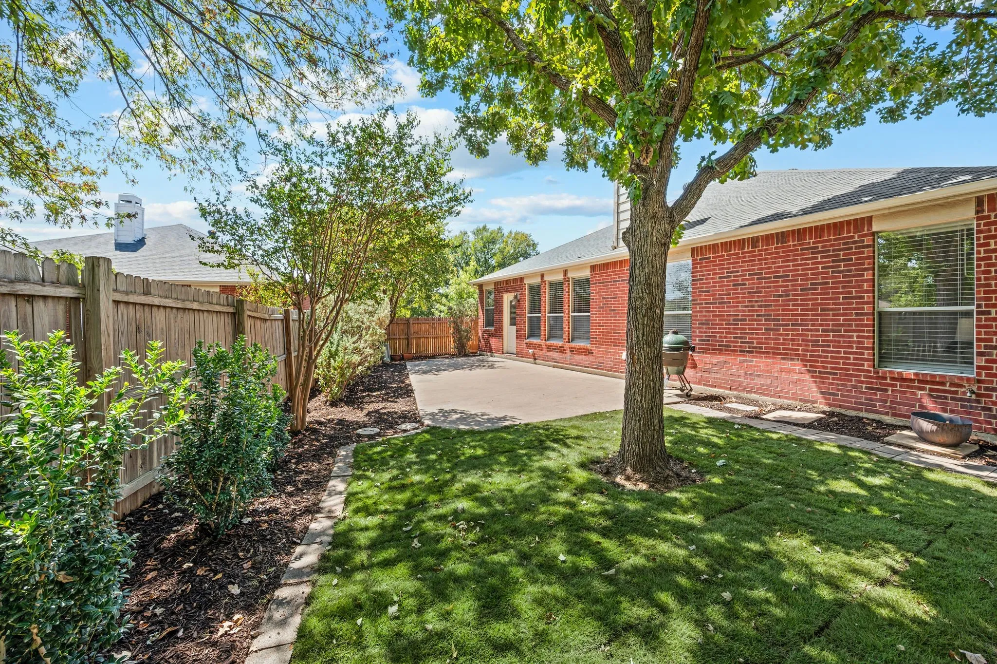 Single Family Residence For Sale in Tarrant County , 8404 Island Court, Fort Worth, Texas 76137, 3 Bedroom, 2 Bathroom, 2 Garage spaces, 2,033 Sqft, built in 2001, mls#21385766, Real Estate Agent in Fort Worth, Homes For Sale in Tarrant county, Homes For Sale in Fort Worth, Realtor in Fort Worth Texas, Real Estate Brokerage Independent Realty Texas, Luminita Cordes Realtor
