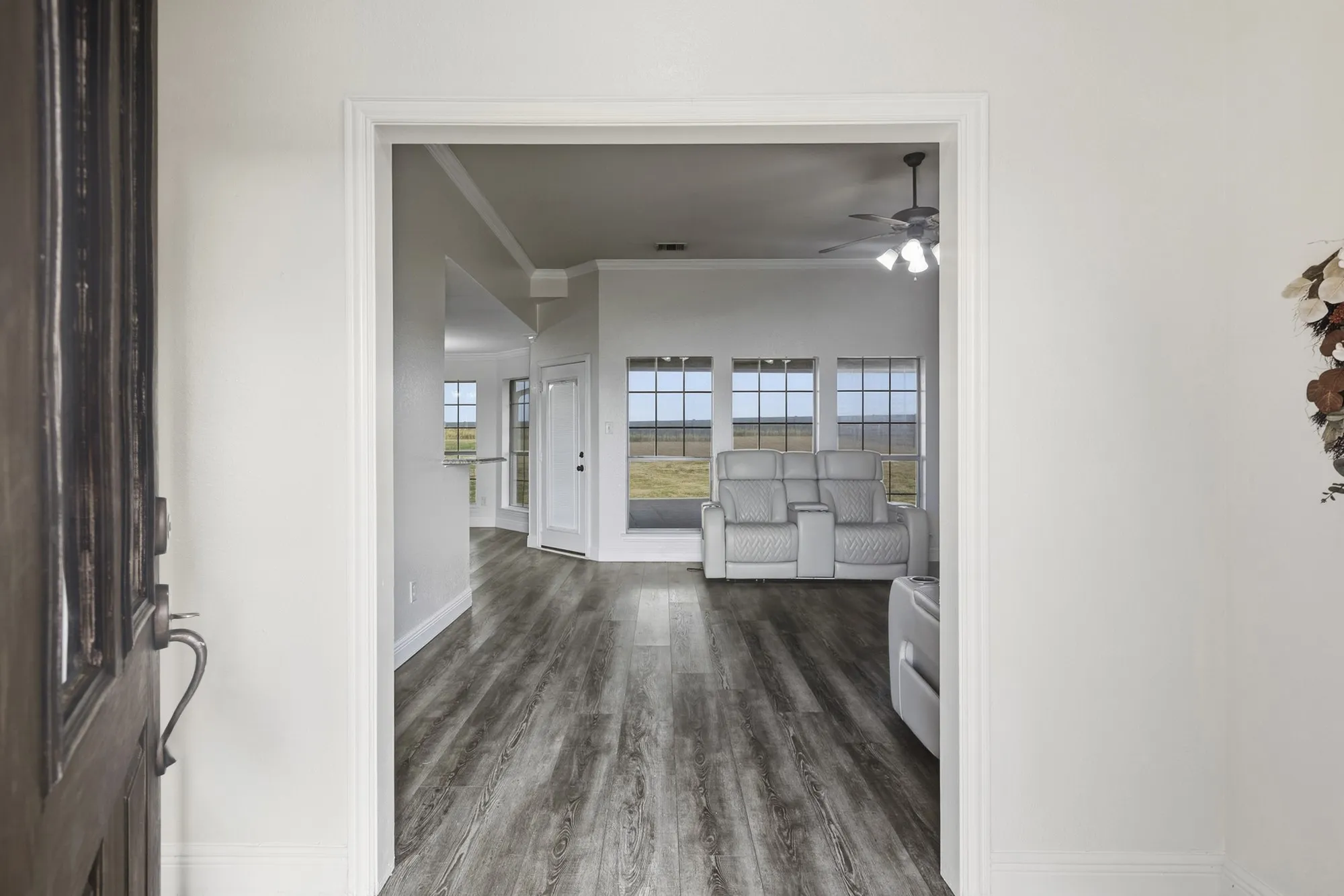 Single Family Residence For Sale in Kaufman County , 16422 Prairie Meadow, Forney, Texas 75126, 4 Bedroom, 2 Bathroom, 2 Garage spaces, 2,380 Sqft, built in 2004, mls#21386385, Real Estate Agent in Forney, Homes For Sale in Kaufman county, Homes For Sale in Forney, Realtor in Forney Texas, Real Estate Brokerage Independent Realty Texas, Luminita Cordes Realtor