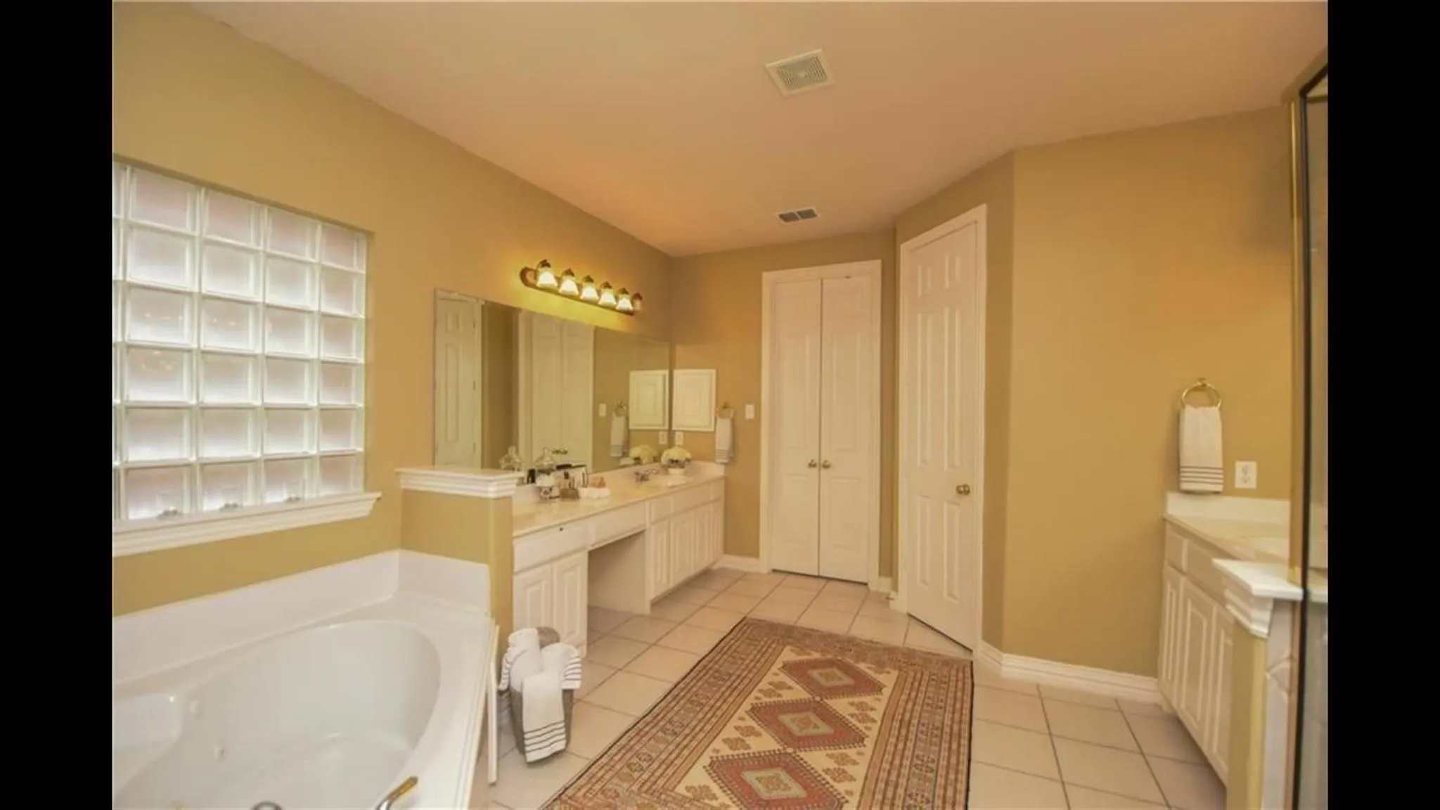 Single Family Residence For Rent in Collin County , 3245 Forestbrook Drive, Richardson, Texas 75082, 5 Bedroom, 5 Bathroom, 2 Garage spaces, 3,750 Sqft, built in 2005, mls#21386410, Real Estate Agent in Richardson, Homes For Rent in Collin county, Homes For Rent in Richardson, Realtor in Richardson Texas, Real Estate Brokerage Independent Realty Texas, Luminita Cordes Realtor