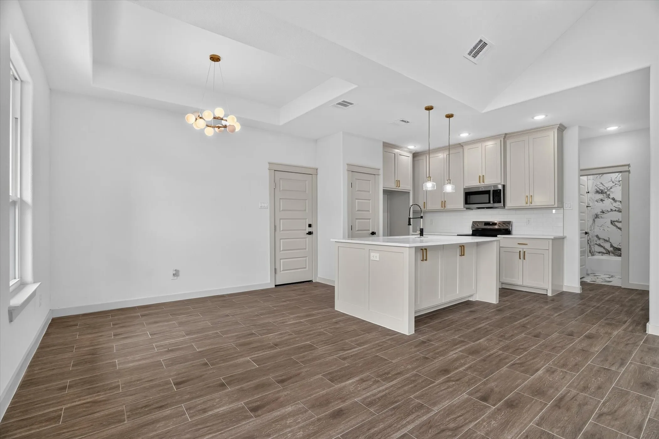 Single Family Residence For Rent in Hood County , 5849 Black Pine Circle, Granbury, Texas 76048, 3 Bedroom, 2 Bathroom, 1 Garage spaces, 1,307 Sqft, built in 2026, mls#21386409, Real Estate Agent in Granbury, Homes For Rent in Hood county, Homes For Rent in Granbury, Realtor in Granbury Texas, Real Estate Brokerage Independent Realty Texas, Luminita Cordes Realtor