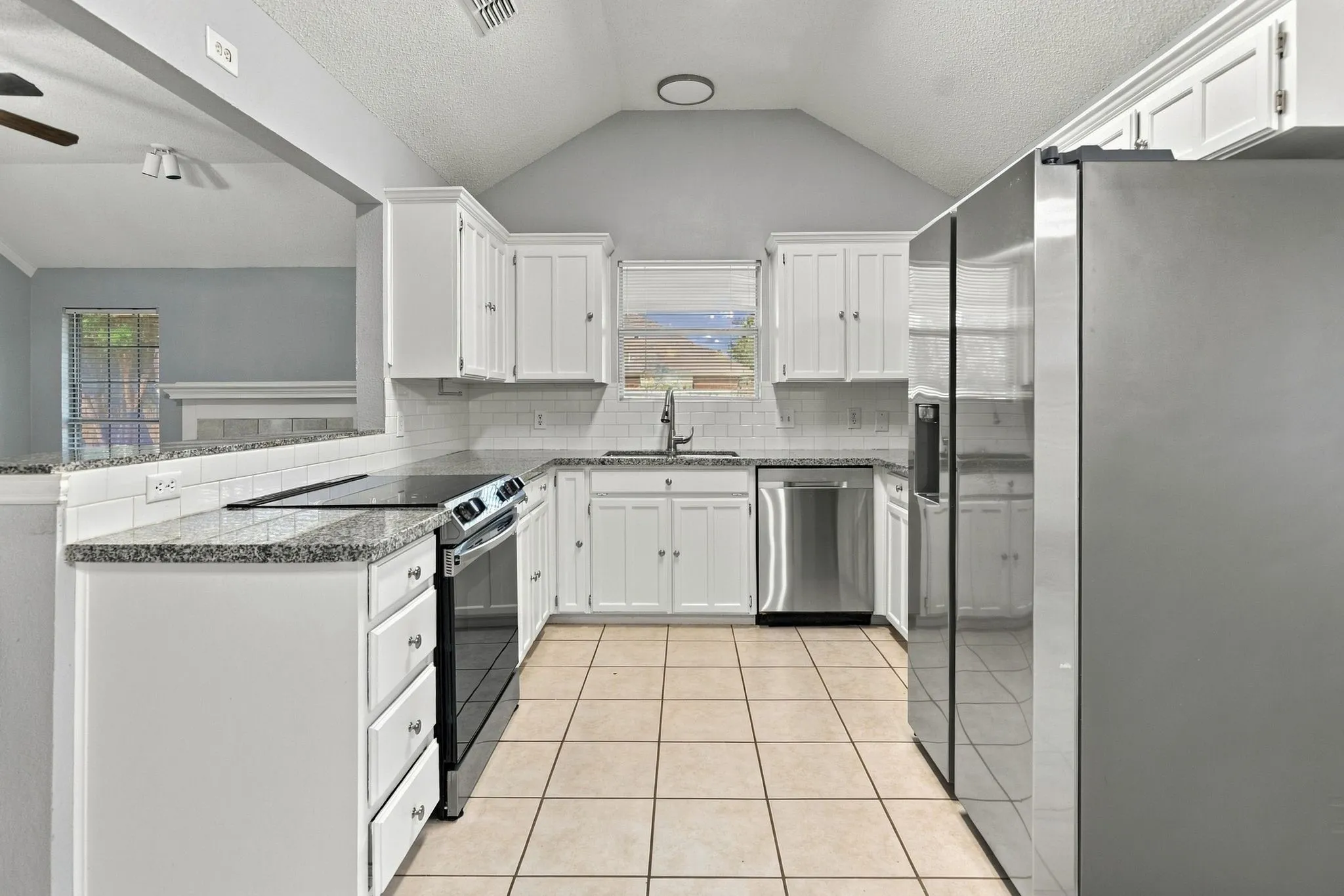 Single Family Residence For Sale in Tarrant County , 7305 Amber Drive, Watauga, Texas 76148, 3 Bedroom, 2 Bathroom, 2 Garage spaces, 1,596 Sqft, built in 1993, mls#21386419, Real Estate Agent in Watauga, Homes For Sale in Tarrant county, Homes For Sale in Watauga, Realtor in Watauga Texas, Real Estate Brokerage Independent Realty Texas, Luminita Cordes Realtor