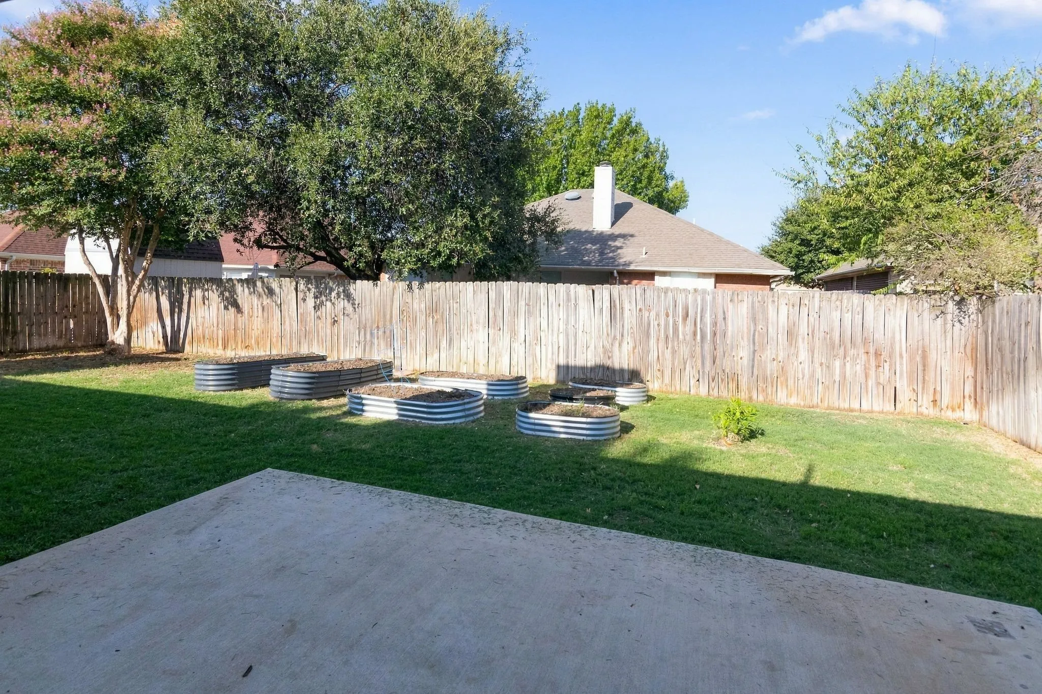 Single Family Residence For Sale in Tarrant County , 7305 Amber Drive, Watauga, Texas 76148, 3 Bedroom, 2 Bathroom, 2 Garage spaces, 1,596 Sqft, built in 1993, mls#21386419, Real Estate Agent in Watauga, Homes For Sale in Tarrant county, Homes For Sale in Watauga, Realtor in Watauga Texas, Real Estate Brokerage Independent Realty Texas, Luminita Cordes Realtor