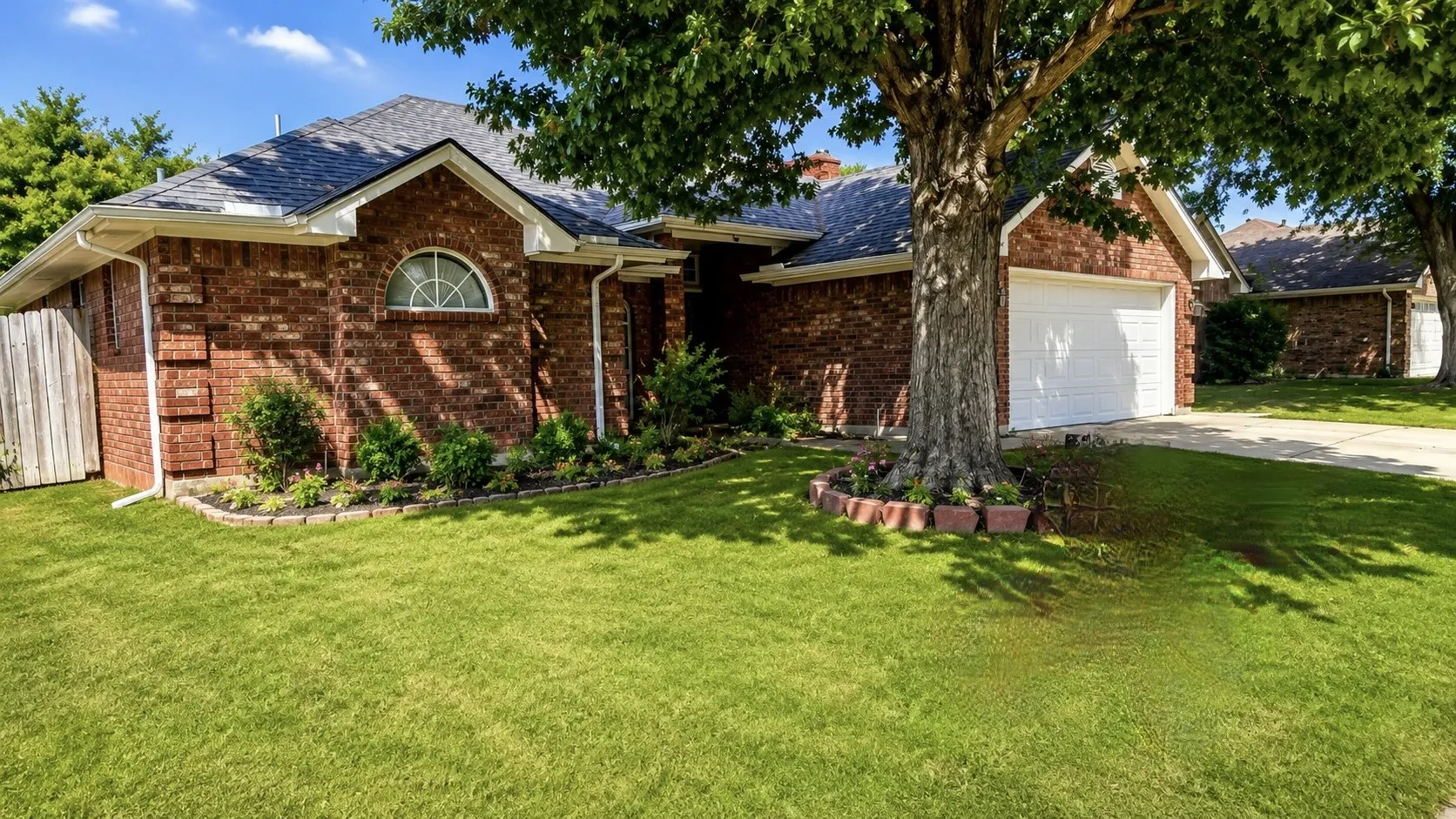 Single Family Residence For Sale in Tarrant County , 7305 Amber Drive, Watauga, Texas 76148, 3 Bedroom, 2 Bathroom, 2 Garage spaces, 1,596 Sqft, built in 1993, mls#21386419, Real Estate Agent in Watauga, Homes For Sale in Tarrant county, Homes For Sale in Watauga, Realtor in Watauga Texas, Real Estate Brokerage Independent Realty Texas, Luminita Cordes Realtor