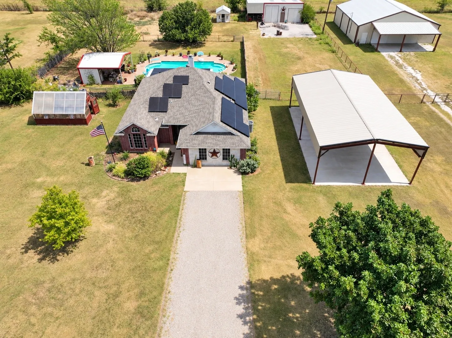 Single Family Residence For Sale in Johnson County , 10612 County Road 1001, Godley, Texas 76044, 4 Bedroom, 2 Bathroom, Garage spaces, 1,807 Sqft, built in 2001, mls#21376750, Real Estate Agent in Godley, Homes For Sale in Johnson county, Homes For Sale in Godley, Realtor in Godley Texas, Real Estate Brokerage Independent Realty Texas, Luminita Cordes Realtor