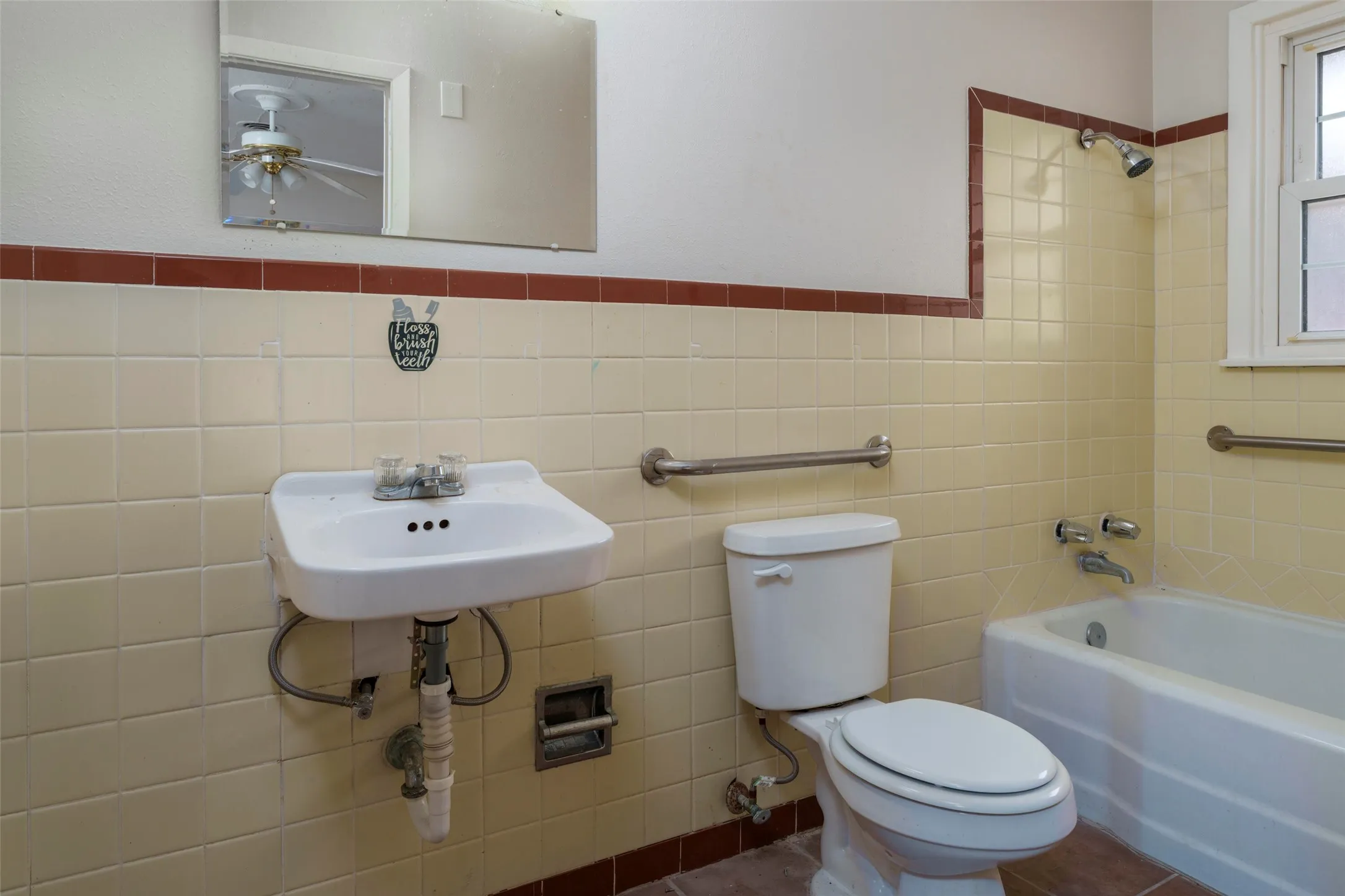Single Family Residence For Sale in Dallas County , 1119 Dula Circle, Duncanville, Texas 75116, 4 Bedroom, 3 Bathroom, Garage spaces, 2,735 Sqft, built in 1950, mls#21386422, Real Estate Agent in Duncanville, Homes For Sale in Dallas county, Homes For Sale in Duncanville, Realtor in Duncanville Texas, Real Estate Brokerage Independent Realty Texas, Luminita Cordes Realtor