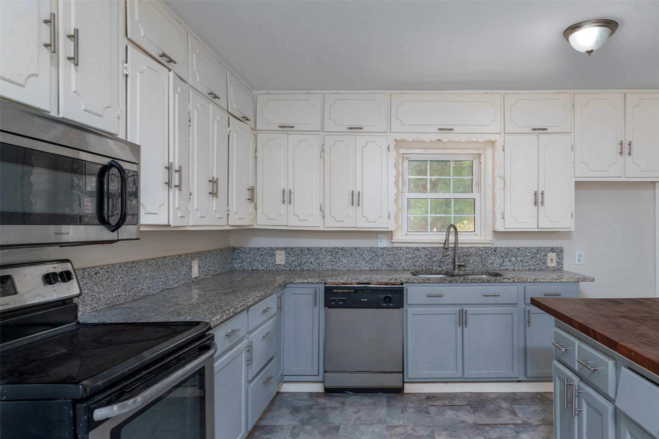 Single Family Residence For Sale in Dallas County , 1119 Dula Circle, Duncanville, Texas 75116, 4 Bedroom, 3 Bathroom, Garage spaces, 2,735 Sqft, built in 1950, mls#21386422, Real Estate Agent in Duncanville, Homes For Sale in Dallas county, Homes For Sale in Duncanville, Realtor in Duncanville Texas, Real Estate Brokerage Independent Realty Texas, Luminita Cordes Realtor