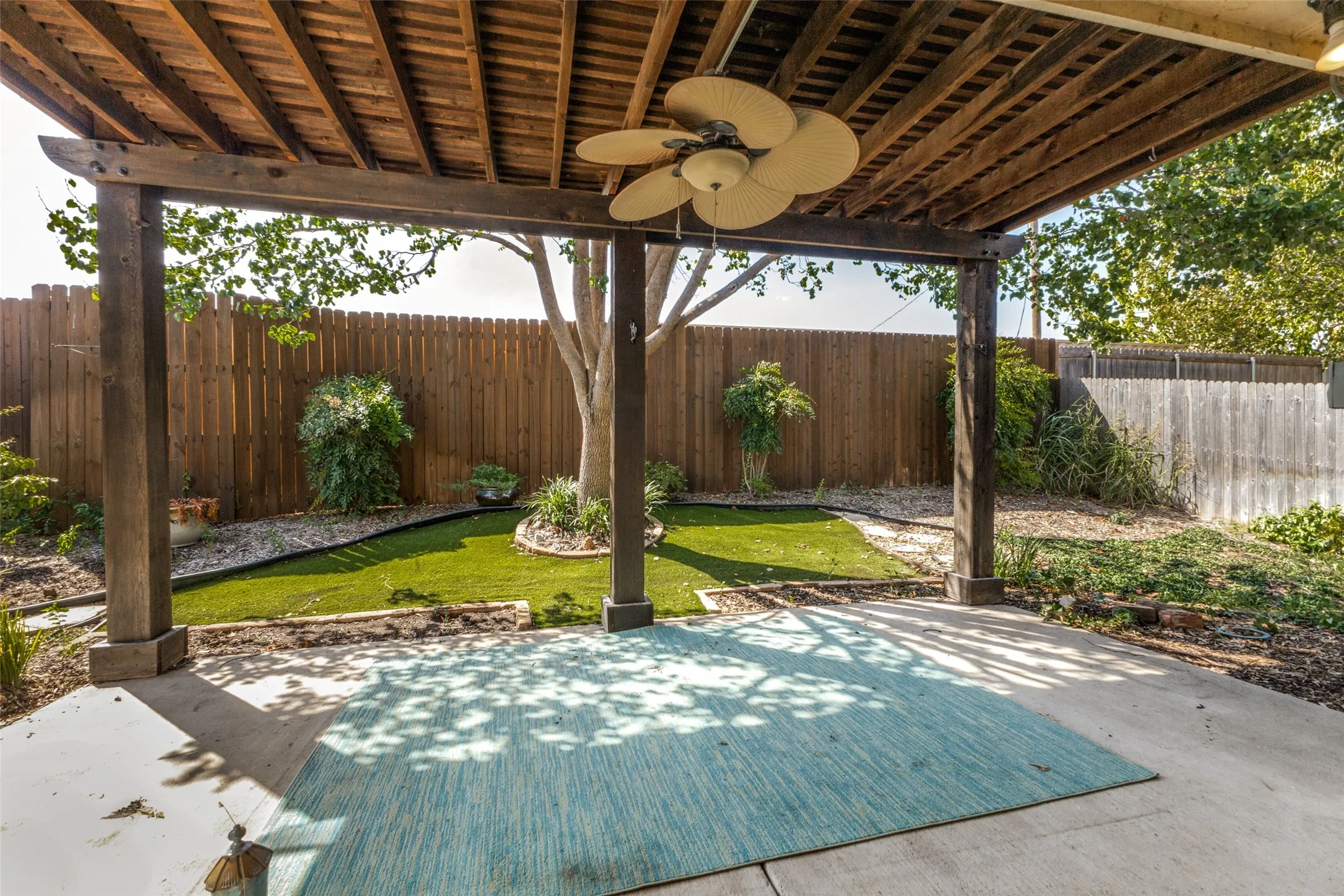 Single Family Residence For Rent in Collin County , 608 Byron Nelson Drive, Mc Kinney, Texas 75072, 3 Bedroom, 2 Bathroom, 2 Garage spaces, 2,045 Sqft, built in 2009, mls#21386436, Real Estate Agent in Mc Kinney, Homes For Rent in Collin county, Homes For Rent in Mc Kinney, Realtor in Mc Kinney Texas, Real Estate Brokerage Independent Realty Texas, Luminita Cordes Realtor