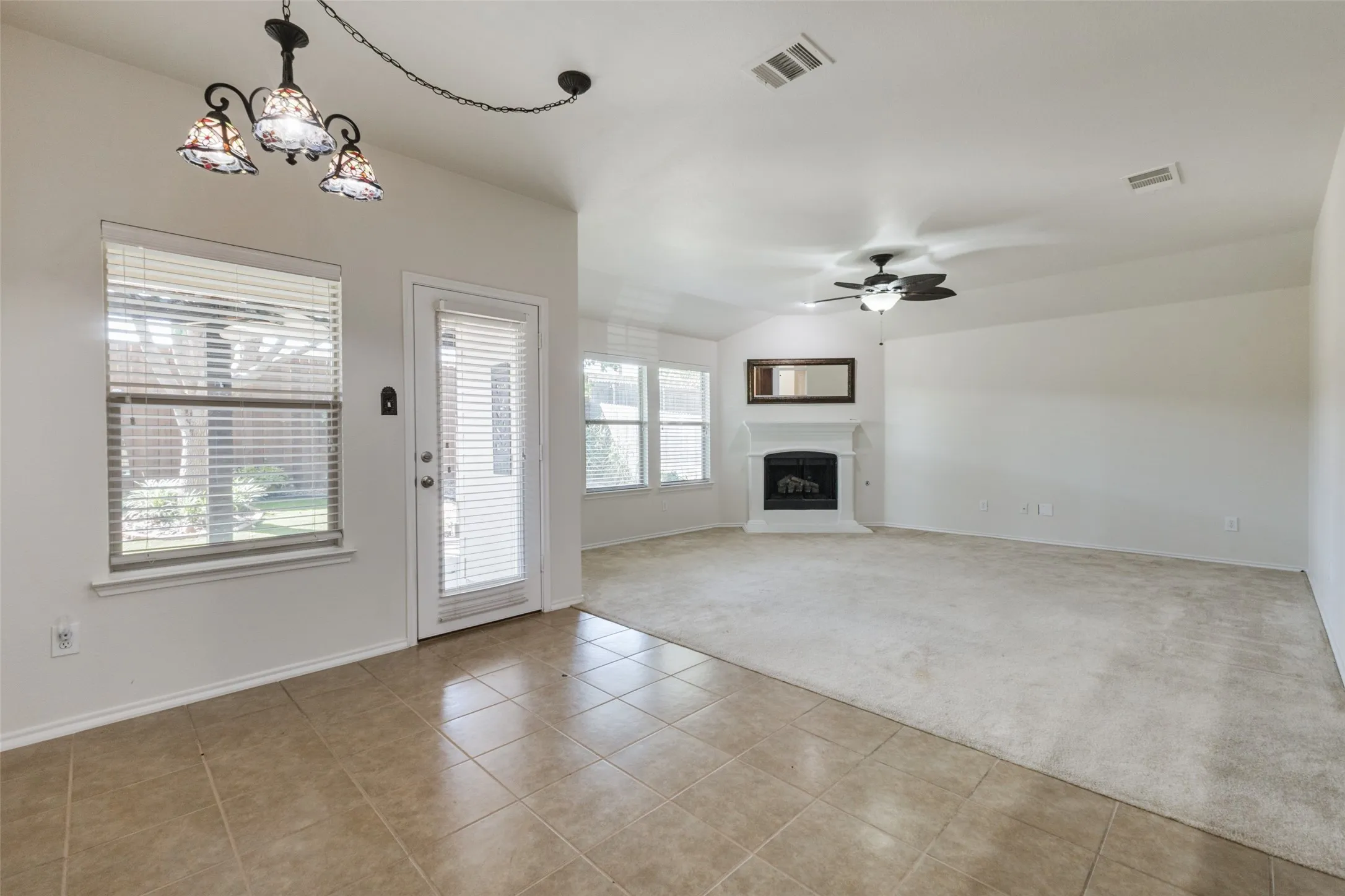 Single Family Residence For Rent in Collin County , 608 Byron Nelson Drive, Mc Kinney, Texas 75072, 3 Bedroom, 2 Bathroom, 2 Garage spaces, 2,045 Sqft, built in 2009, mls#21386436, Real Estate Agent in Mc Kinney, Homes For Rent in Collin county, Homes For Rent in Mc Kinney, Realtor in Mc Kinney Texas, Real Estate Brokerage Independent Realty Texas, Luminita Cordes Realtor
