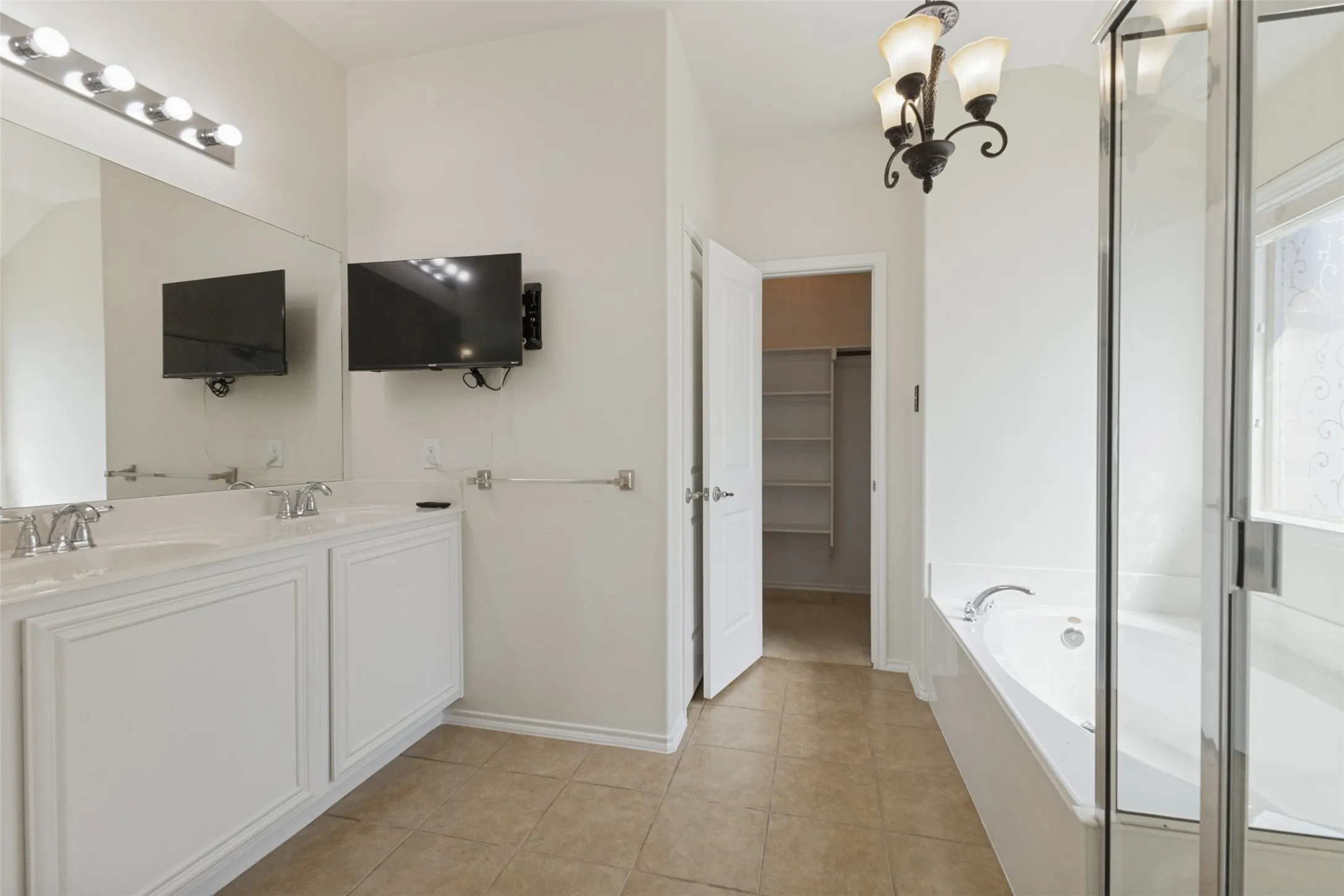 Single Family Residence For Rent in Collin County , 608 Byron Nelson Drive, Mc Kinney, Texas 75072, 3 Bedroom, 2 Bathroom, 2 Garage spaces, 2,045 Sqft, built in 2009, mls#21386436, Real Estate Agent in Mc Kinney, Homes For Rent in Collin county, Homes For Rent in Mc Kinney, Realtor in Mc Kinney Texas, Real Estate Brokerage Independent Realty Texas, Luminita Cordes Realtor