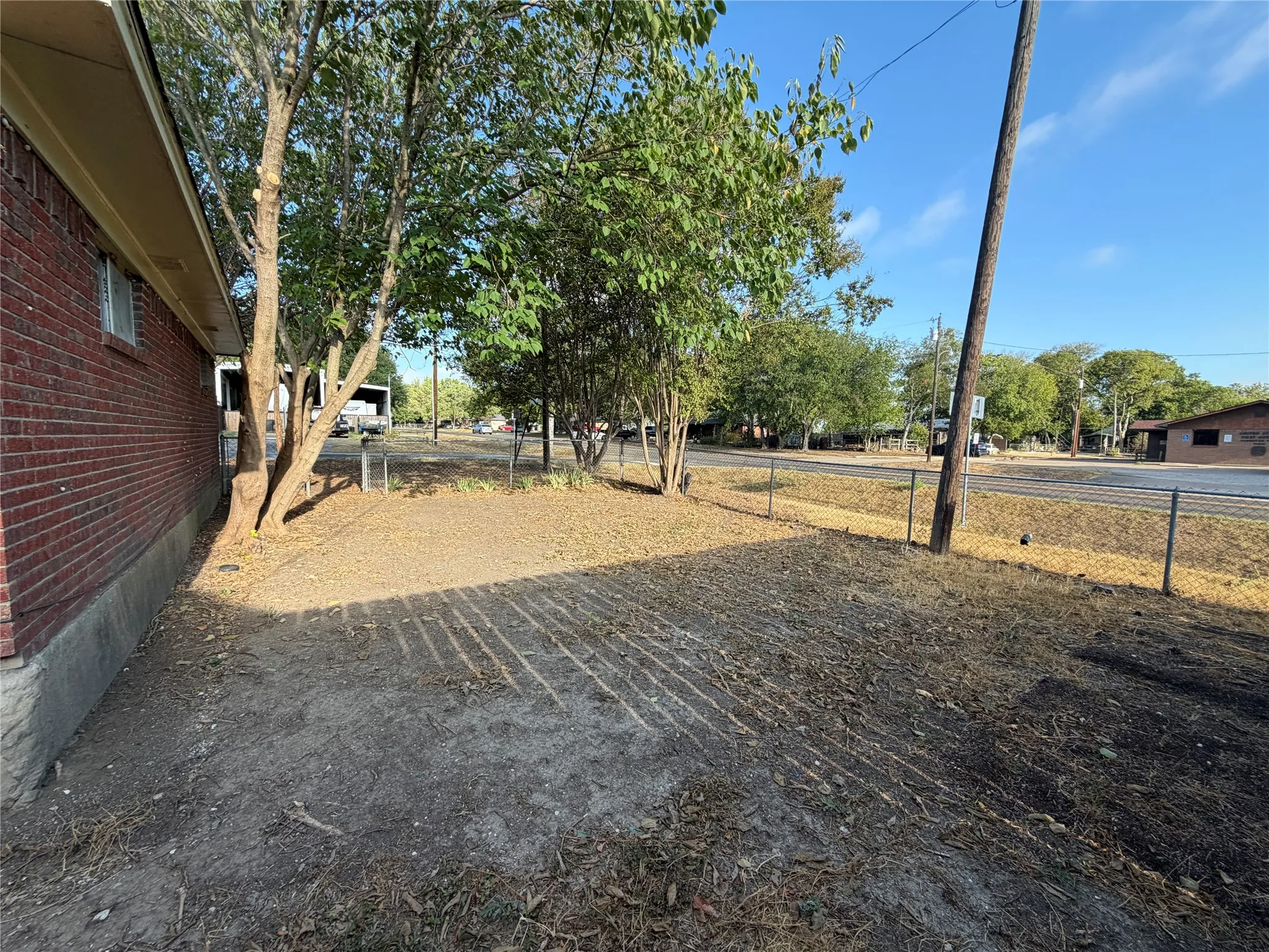 Single Family Residence For Rent in Ellis County , 101 5th Street, Forreston, Texas 76041, 3 Bedroom, 2 Bathroom, 2 Garage spaces, 1,620 Sqft, built in 1959, mls#21385963, Real Estate Agent in Forreston, Homes For Rent in Ellis county, Homes For Rent in Forreston, Realtor in Forreston Texas, Real Estate Brokerage Independent Realty Texas, Luminita Cordes Realtor