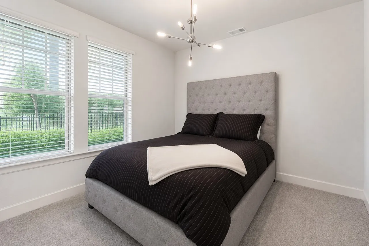 Single Family Residence For Sale in Dallas County , 5144 Artemesia Lane, Dallas, Texas 75209, 3 Bedroom, 4 Bathroom, 2 Garage spaces, 1,935 Sqft, built in 2018, mls#21380862, Real Estate Agent in Dallas, Homes For Sale in Dallas county, Homes For Sale in Dallas, Realtor in Dallas Texas, Real Estate Brokerage Independent Realty Texas, Luminita Cordes Realtor