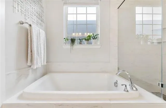 Single Family Residence For Sale in Dallas County , 5144 Artemesia Lane, Dallas, Texas 75209, 3 Bedroom, 4 Bathroom, 2 Garage spaces, 1,935 Sqft, built in 2018, mls#21380862, Real Estate Agent in Dallas, Homes For Sale in Dallas county, Homes For Sale in Dallas, Realtor in Dallas Texas, Real Estate Brokerage Independent Realty Texas, Luminita Cordes Realtor