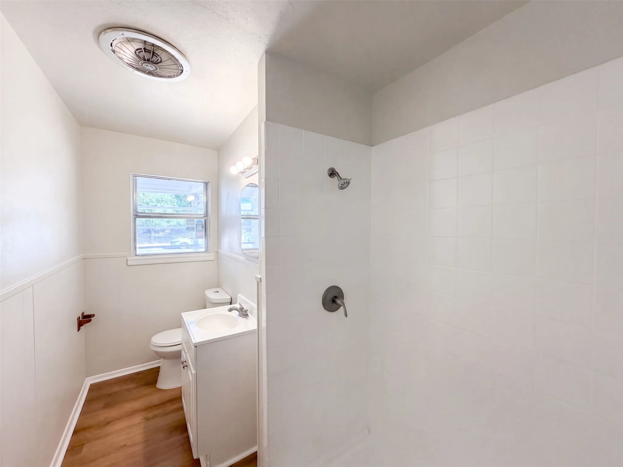 Single Family Residence For Sale in Tarrant County , 8021 Tumbleweed Trail, White Settlement, Texas 76108, 3 Bedroom, 2 Bathroom, Garage spaces, 1,334 Sqft, built in 1956, mls#21386442, Real Estate Agent in White Settlement, Homes For Sale in Tarrant county, Homes For Sale in White Settlement, Realtor in White Settlement Texas, Real Estate Brokerage Independent Realty Texas, Luminita Cordes Realtor