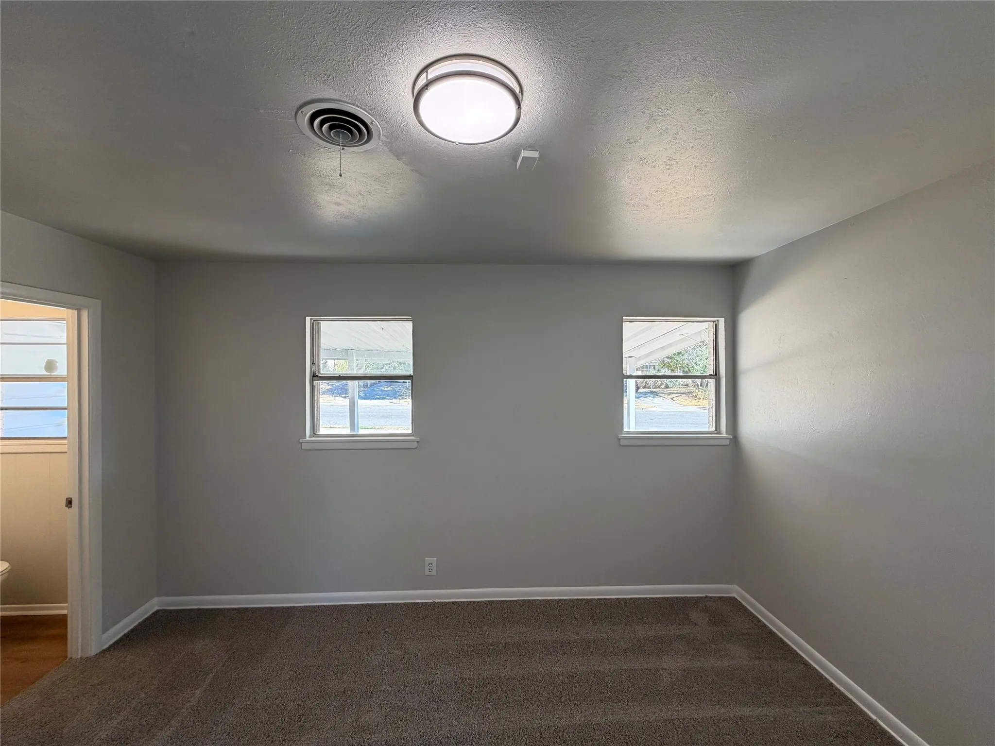 Single Family Residence For Sale in Tarrant County , 8021 Tumbleweed Trail, White Settlement, Texas 76108, 3 Bedroom, 2 Bathroom, Garage spaces, 1,334 Sqft, built in 1956, mls#21386442, Real Estate Agent in White Settlement, Homes For Sale in Tarrant county, Homes For Sale in White Settlement, Realtor in White Settlement Texas, Real Estate Brokerage Independent Realty Texas, Luminita Cordes Realtor