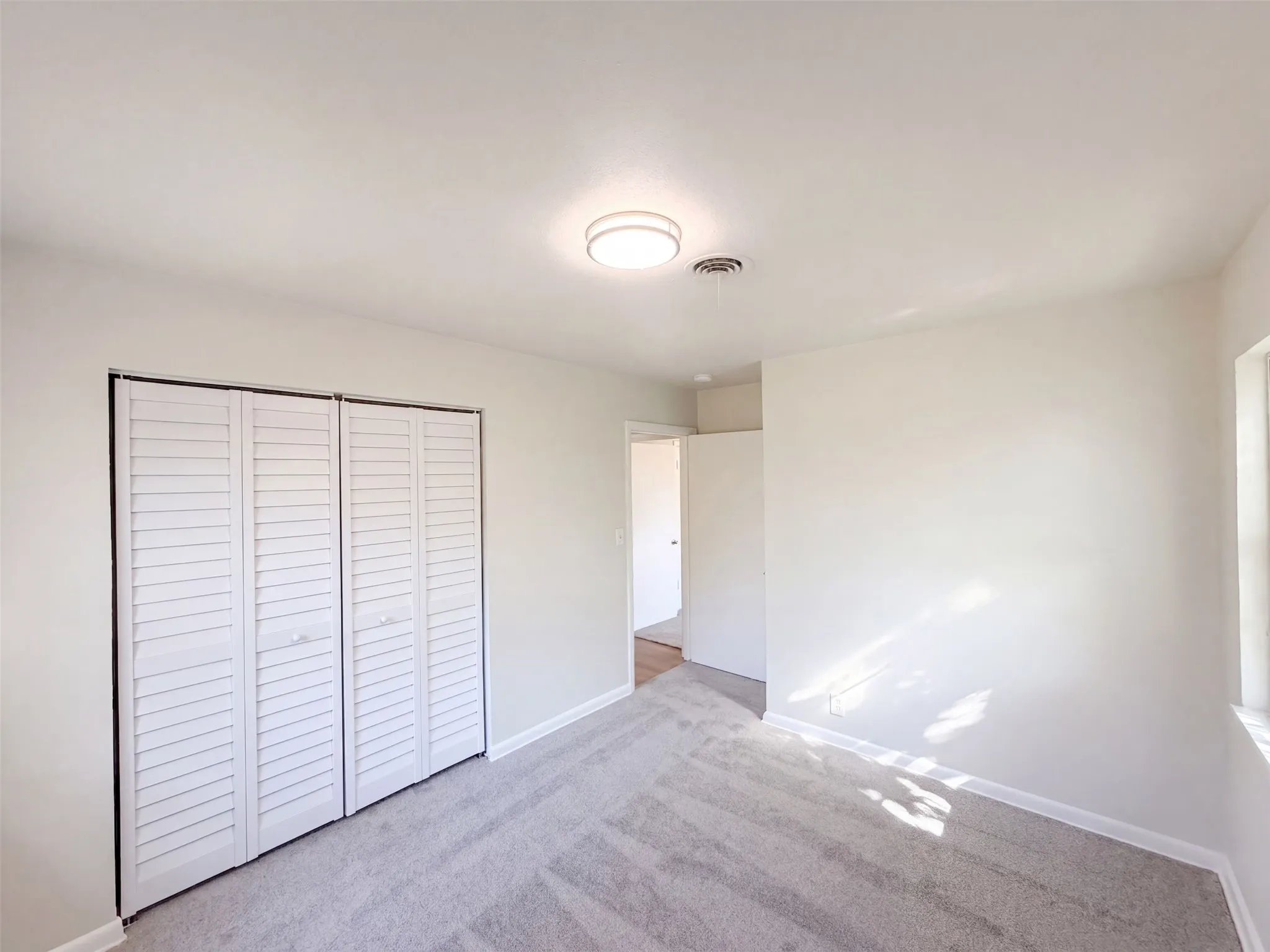 Single Family Residence For Sale in Tarrant County , 8021 Tumbleweed Trail, White Settlement, Texas 76108, 3 Bedroom, 2 Bathroom, Garage spaces, 1,334 Sqft, built in 1956, mls#21386442, Real Estate Agent in White Settlement, Homes For Sale in Tarrant county, Homes For Sale in White Settlement, Realtor in White Settlement Texas, Real Estate Brokerage Independent Realty Texas, Luminita Cordes Realtor