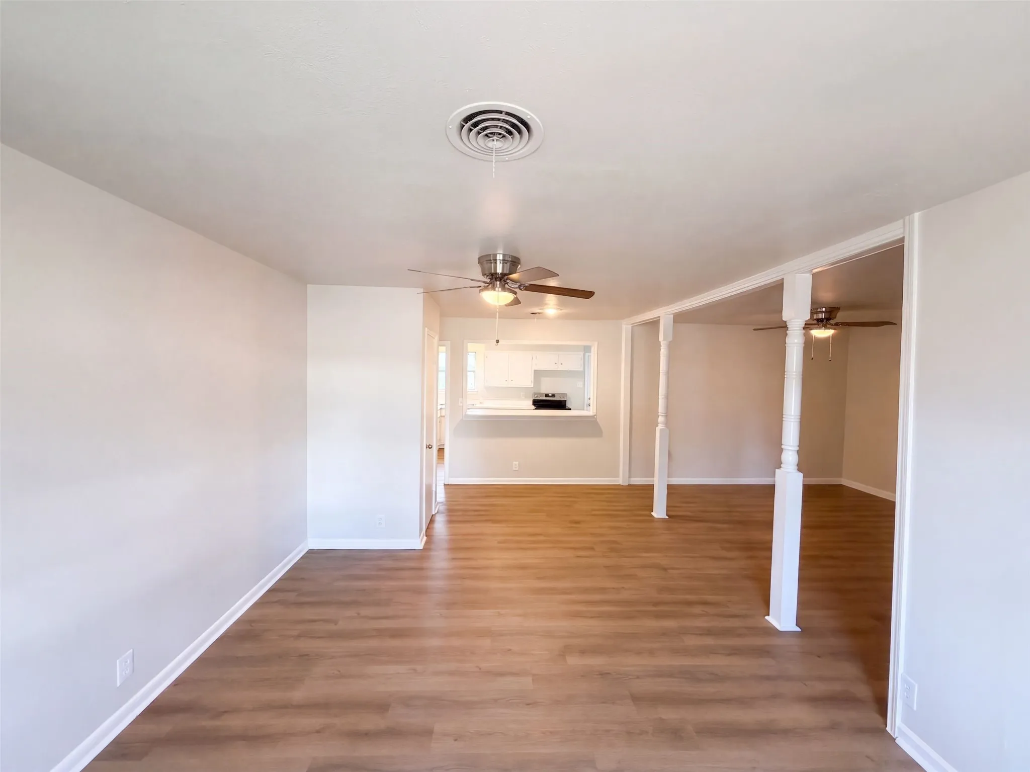 Single Family Residence For Sale in Tarrant County , 8021 Tumbleweed Trail, White Settlement, Texas 76108, 3 Bedroom, 2 Bathroom, Garage spaces, 1,334 Sqft, built in 1956, mls#21386442, Real Estate Agent in White Settlement, Homes For Sale in Tarrant county, Homes For Sale in White Settlement, Realtor in White Settlement Texas, Real Estate Brokerage Independent Realty Texas, Luminita Cordes Realtor