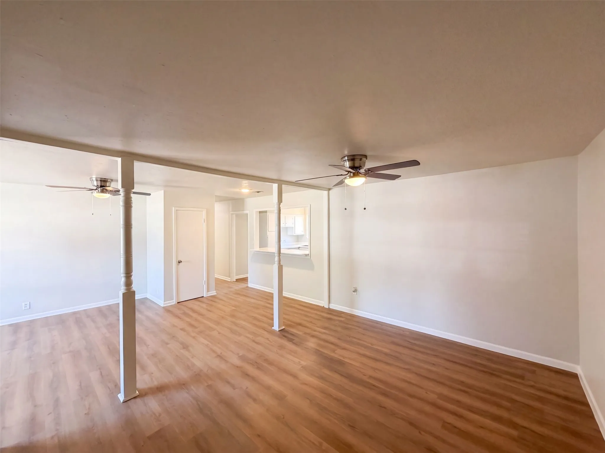 Single Family Residence For Sale in Tarrant County , 8021 Tumbleweed Trail, White Settlement, Texas 76108, 3 Bedroom, 2 Bathroom, Garage spaces, 1,334 Sqft, built in 1956, mls#21386442, Real Estate Agent in White Settlement, Homes For Sale in Tarrant county, Homes For Sale in White Settlement, Realtor in White Settlement Texas, Real Estate Brokerage Independent Realty Texas, Luminita Cordes Realtor