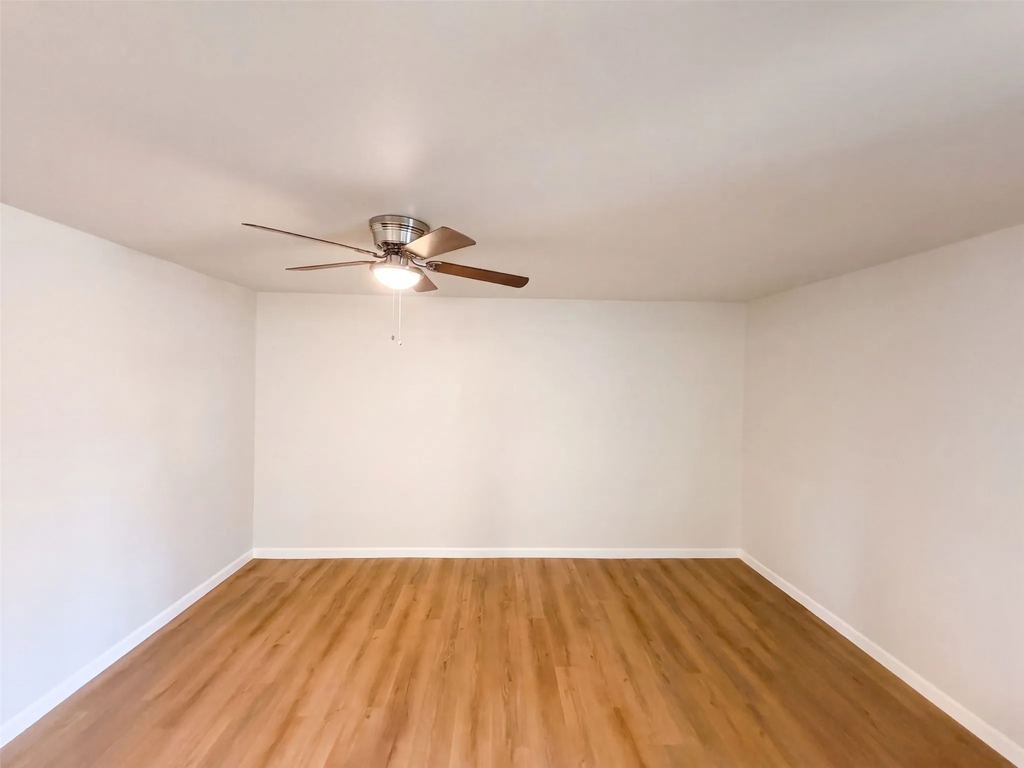 Single Family Residence For Sale in Tarrant County , 8021 Tumbleweed Trail, White Settlement, Texas 76108, 3 Bedroom, 2 Bathroom, Garage spaces, 1,334 Sqft, built in 1956, mls#21386442, Real Estate Agent in White Settlement, Homes For Sale in Tarrant county, Homes For Sale in White Settlement, Realtor in White Settlement Texas, Real Estate Brokerage Independent Realty Texas, Luminita Cordes Realtor