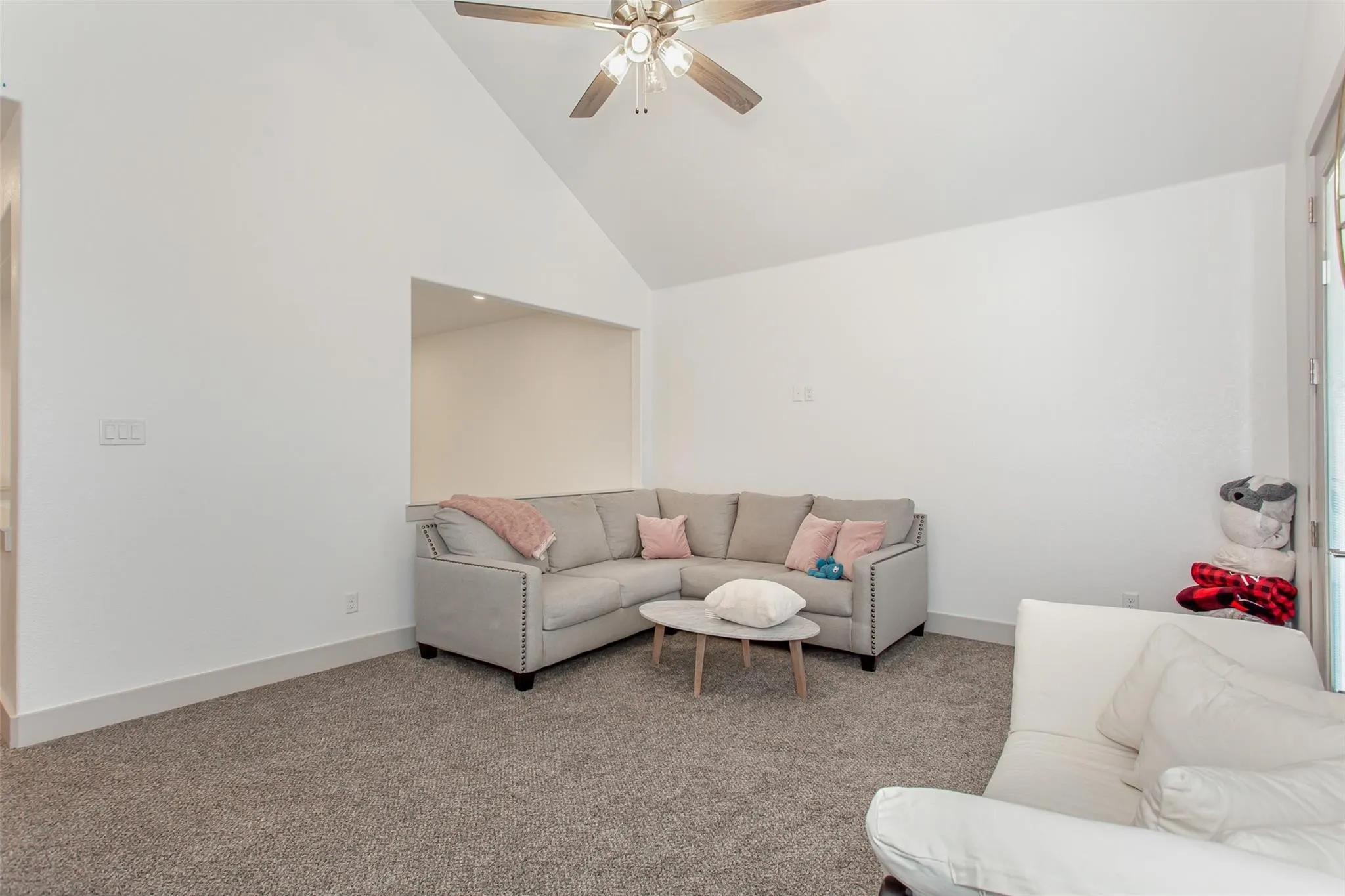 Single Family Residence For Sale in Ellis County , 229 E 5th Street, Ferris, Texas 75125, 3 Bedroom, 3 Bathroom, 2 Garage spaces, 2,016 Sqft, built in 2021, mls#21386448, Real Estate Agent in Ferris, Homes For Sale in Ellis county, Homes For Sale in Ferris, Realtor in Ferris Texas, Real Estate Brokerage Independent Realty Texas, Luminita Cordes Realtor