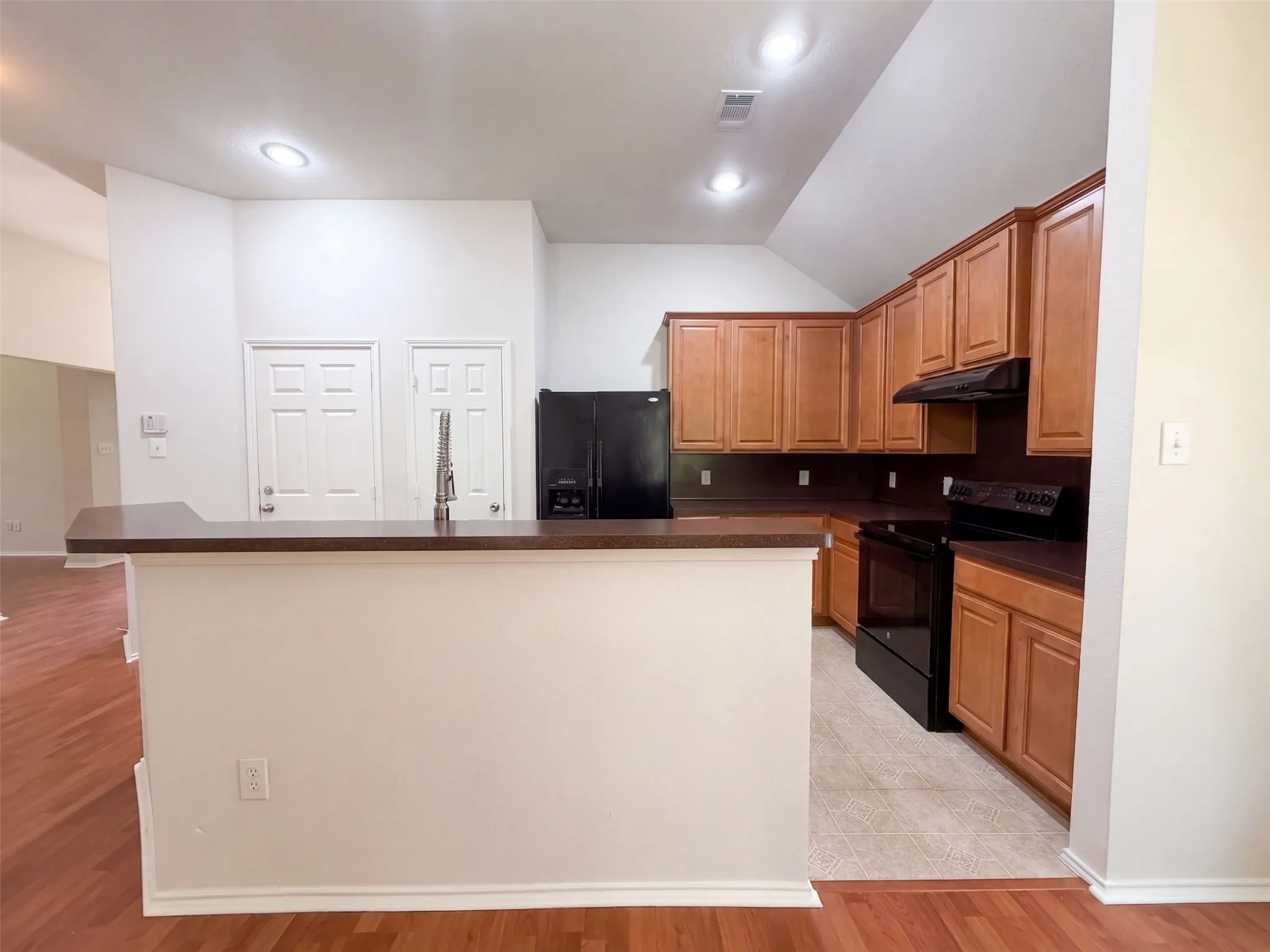 Single Family Residence For Sale in Collin County , 605 Crystal Falls Drive, Mc Kinney, Texas 75071, 3 Bedroom, 2 Bathroom, 2 Garage spaces, 1,726 Sqft, built in 2004, mls#21386452, Real Estate Agent in Mc Kinney, Homes For Sale in Collin county, Homes For Sale in Mc Kinney, Realtor in Mc Kinney Texas, Real Estate Brokerage Independent Realty Texas, Luminita Cordes Realtor