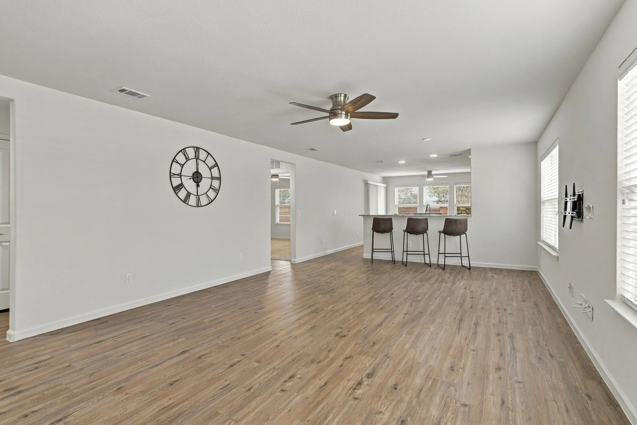 The Generous Room Size Provides So Much Flexibility For Furniture Arrangement.