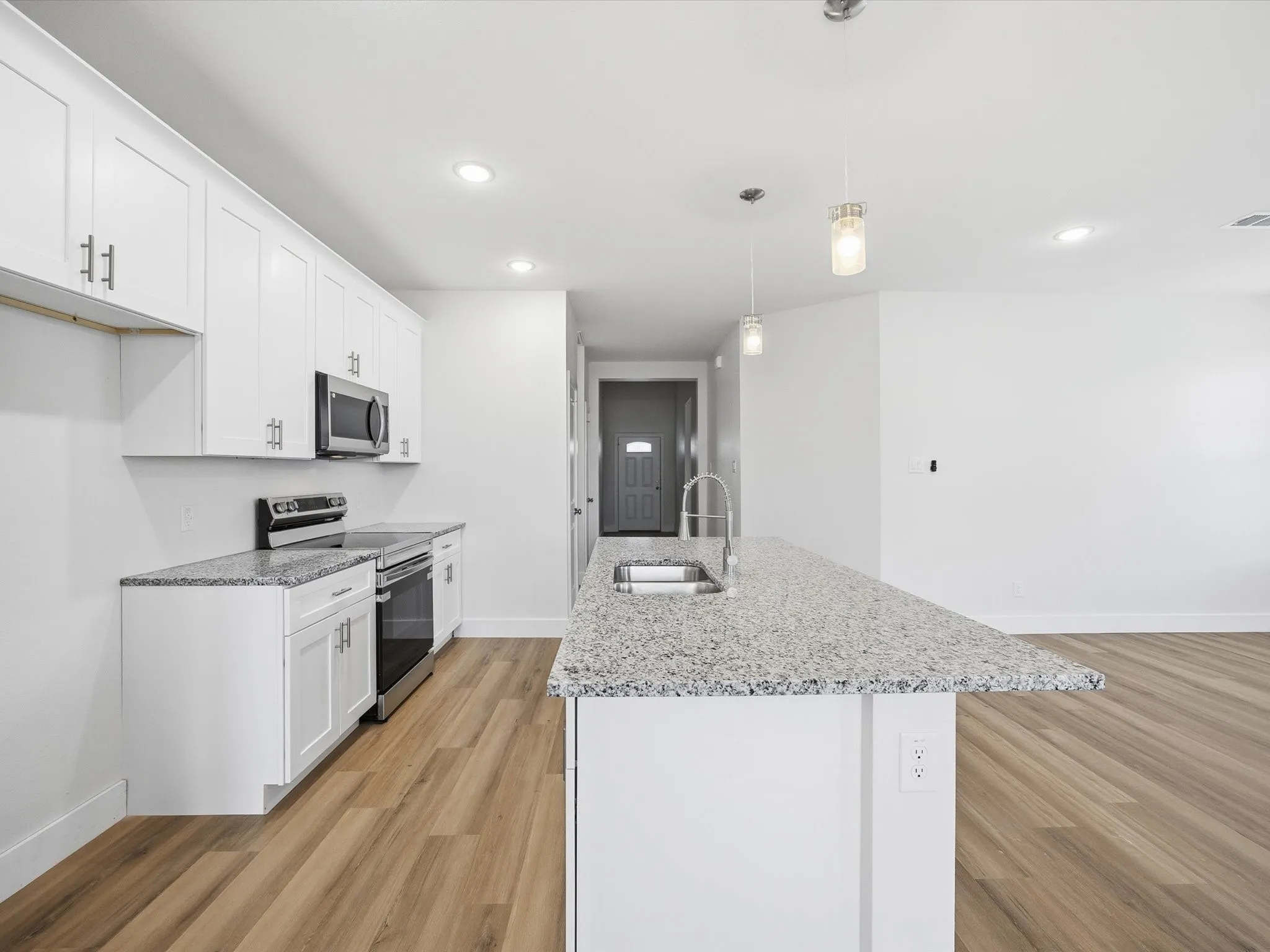 Single Family Residence For Sale in Ellis County , 108 N Couch Street, Italy, Texas 76651, 3 Bedroom, 2 Bathroom, 2 Garage spaces, 1,636 Sqft, built in 2025, mls#21381225, Real Estate Agent in Italy, Homes For Sale in Ellis county, Homes For Sale in Italy, Realtor in Italy Texas, Real Estate Brokerage Independent Realty Texas, Luminita Cordes Realtor