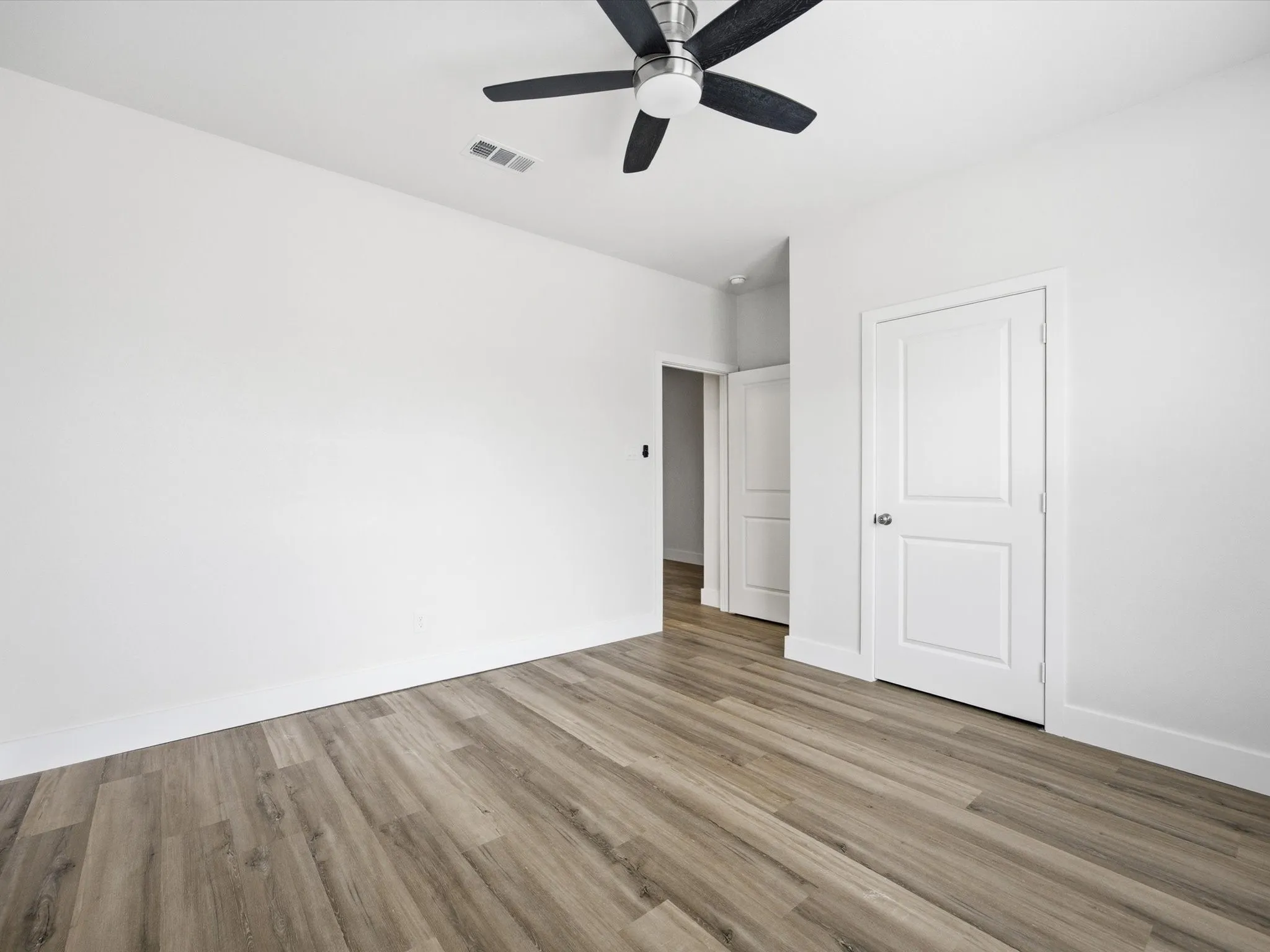 Single Family Residence For Sale in Ellis County , 108 N Couch Street, Italy, Texas 76651, 3 Bedroom, 2 Bathroom, 2 Garage spaces, 1,636 Sqft, built in 2025, mls#21381225, Real Estate Agent in Italy, Homes For Sale in Ellis county, Homes For Sale in Italy, Realtor in Italy Texas, Real Estate Brokerage Independent Realty Texas, Luminita Cordes Realtor