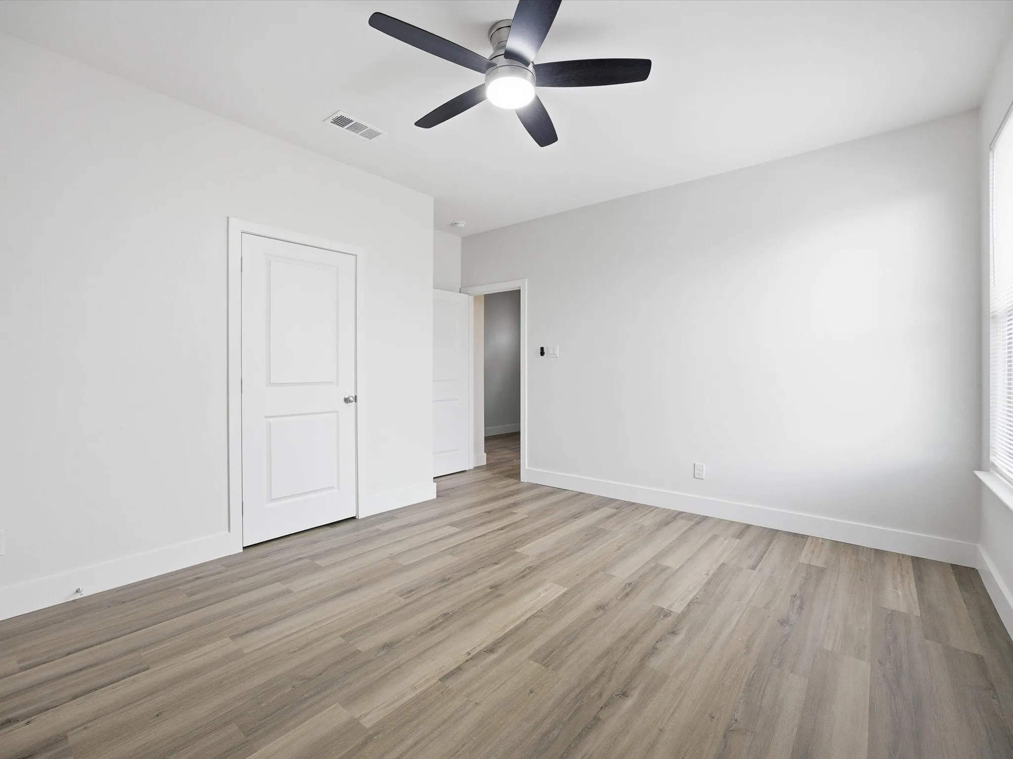 Single Family Residence For Sale in Ellis County , 108 N Couch Street, Italy, Texas 76651, 3 Bedroom, 2 Bathroom, 2 Garage spaces, 1,636 Sqft, built in 2025, mls#21381225, Real Estate Agent in Italy, Homes For Sale in Ellis county, Homes For Sale in Italy, Realtor in Italy Texas, Real Estate Brokerage Independent Realty Texas, Luminita Cordes Realtor
