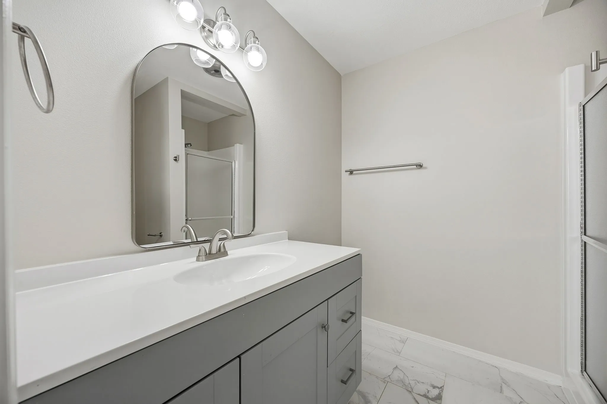 Single Family Residence For Sale in Johnson County , 756 NW Charlyne Drive, Burleson, Texas 76028, 3 Bedroom, 2 Bathroom, 2 Garage spaces, 1,508 Sqft, built in 1978, mls#21386247, Real Estate Agent in Burleson, Homes For Sale in Johnson county, Homes For Sale in Burleson, Realtor in Burleson Texas, Real Estate Brokerage Independent Realty Texas, Luminita Cordes Realtor