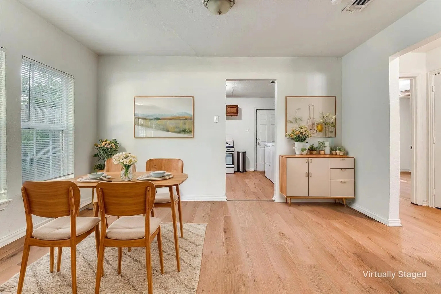 Single Family Residence For Rent in Dallas County , 2930 Maryland Avenue, Dallas, Texas 75216, 2 Bedroom, 1 Bathroom, Garage spaces, 1,022 Sqft, built in 1947, mls#21385502, Real Estate Agent in Dallas, Homes For Rent in Dallas county, Homes For Rent in Dallas, Realtor in Dallas Texas, Real Estate Brokerage Independent Realty Texas, Luminita Cordes Realtor