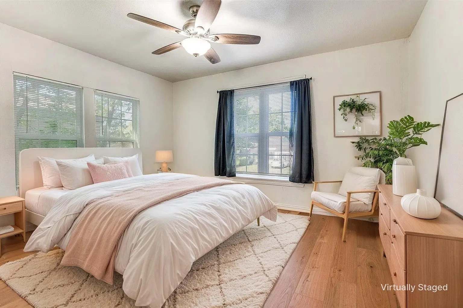 Single Family Residence For Rent in Dallas County , 2930 Maryland Avenue, Dallas, Texas 75216, 2 Bedroom, 1 Bathroom, Garage spaces, 1,022 Sqft, built in 1947, mls#21385502, Real Estate Agent in Dallas, Homes For Rent in Dallas county, Homes For Rent in Dallas, Realtor in Dallas Texas, Real Estate Brokerage Independent Realty Texas, Luminita Cordes Realtor