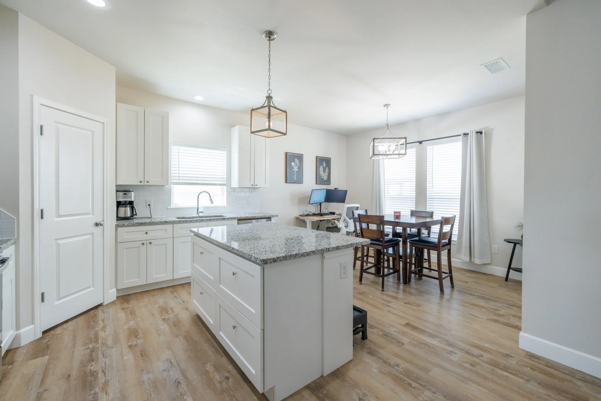 Single Family Residence For Rent in Taylor County , 7446 Sleepy Hollow Lane, Abilene, Texas 79602, 3 Bedroom, 2 Bathroom, 2 Garage spaces, 1,710 Sqft, built in 2022, mls#21386461, Real Estate Agent in Abilene, Homes For Rent in Taylor county, Homes For Rent in Abilene, Realtor in Abilene Texas, Real Estate Brokerage Independent Realty Texas, Luminita Cordes Realtor