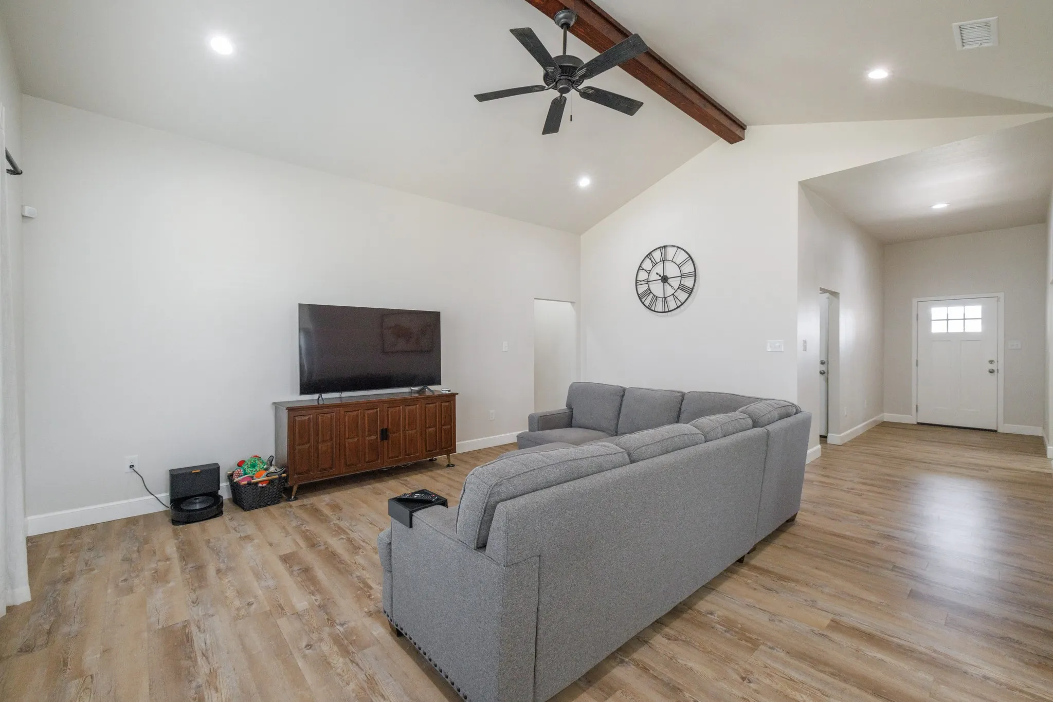 Single Family Residence For Rent in Taylor County , 7446 Sleepy Hollow Lane, Abilene, Texas 79602, 3 Bedroom, 2 Bathroom, 2 Garage spaces, 1,710 Sqft, built in 2022, mls#21386461, Real Estate Agent in Abilene, Homes For Rent in Taylor county, Homes For Rent in Abilene, Realtor in Abilene Texas, Real Estate Brokerage Independent Realty Texas, Luminita Cordes Realtor