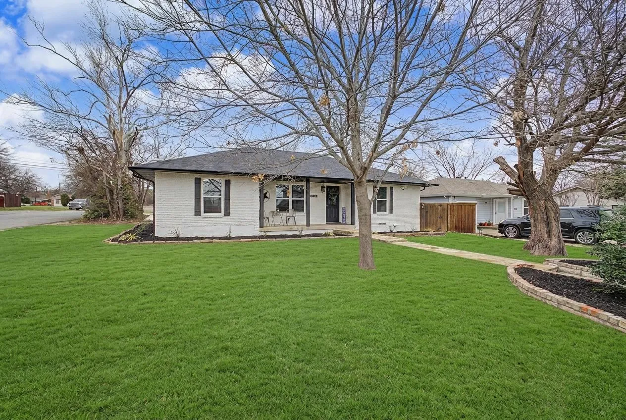 Single Family Residence For Rent in Collin County , 7210 Hickory Street, Frisco, Texas 75034, 3 Bedroom, 2 Bathroom, Garage spaces, 1,500 Sqft, built in 1965, mls#21386016, Real Estate Agent in Frisco, Homes For Rent in Collin county, Homes For Rent in Frisco, Realtor in Frisco Texas, Real Estate Brokerage Independent Realty Texas, Luminita Cordes Realtor