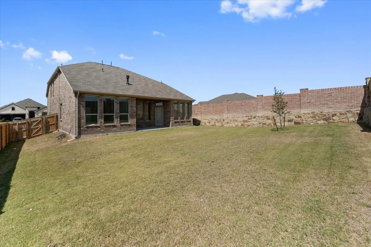 Single Family Residence For Rent in Tarrant County , 3001 Brainerd Drive, Fort Worth, Texas 76179, 4 Bedroom, 4 Bathroom, 2 Garage spaces, 3,080 Sqft, built in 2024, mls#21386485, Real Estate Agent in Fort Worth, Homes For Rent in Tarrant county, Homes For Rent in Fort Worth, Realtor in Fort Worth Texas, Real Estate Brokerage Independent Realty Texas, Luminita Cordes Realtor