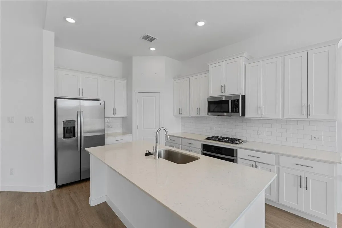 Single Family Residence For Rent in Tarrant County , 3001 Brainerd Drive, Fort Worth, Texas 76179, 4 Bedroom, 4 Bathroom, 2 Garage spaces, 3,080 Sqft, built in 2024, mls#21386485, Real Estate Agent in Fort Worth, Homes For Rent in Tarrant county, Homes For Rent in Fort Worth, Realtor in Fort Worth Texas, Real Estate Brokerage Independent Realty Texas, Luminita Cordes Realtor