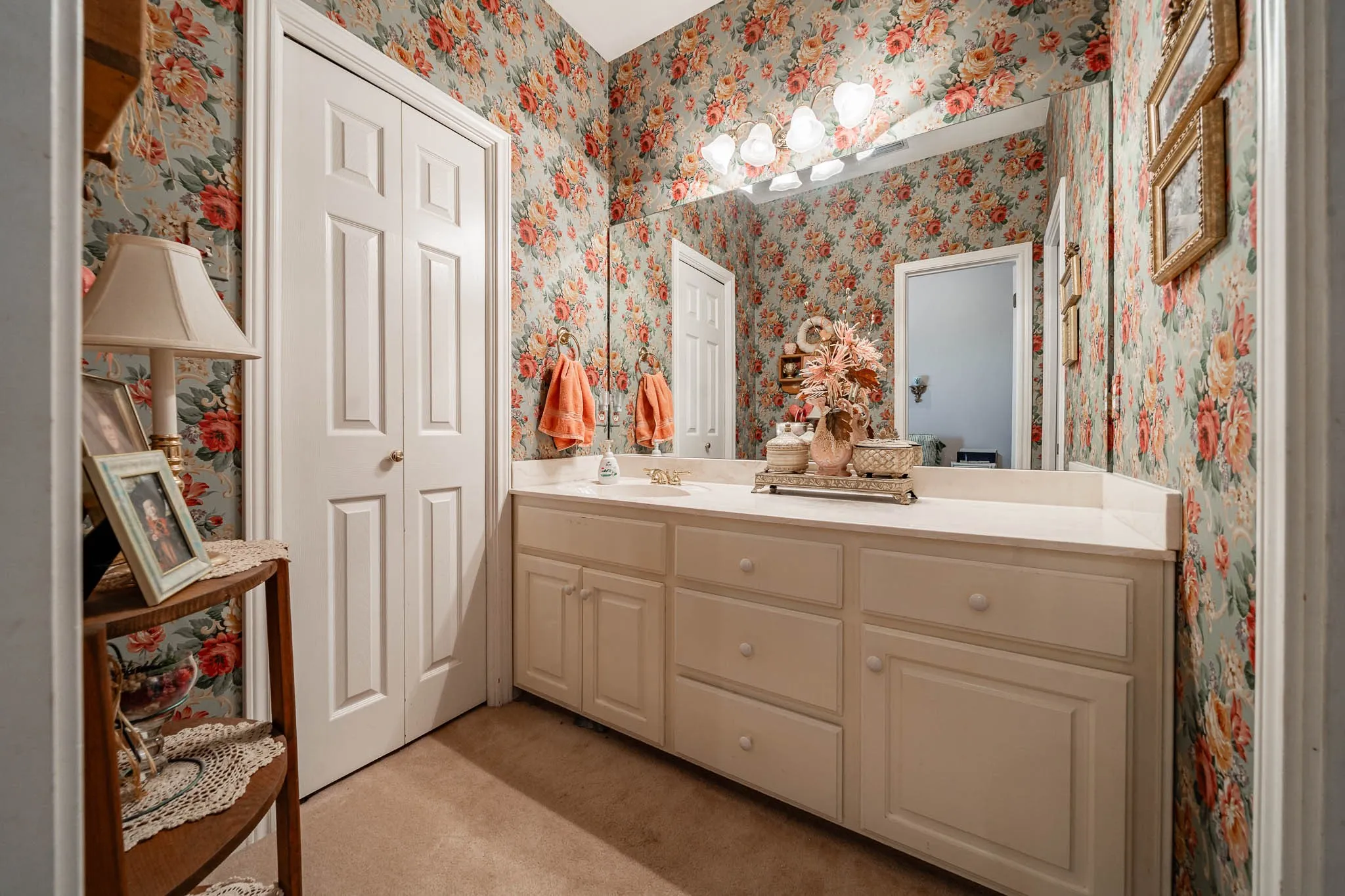 Single Family Residence For Sale in Jones County , 7170 Fm 142, Stamford, Texas 79553, 3 Bedroom, 4 Bathroom, 3 Garage spaces, 4,252 Sqft, built in 1997, mls#21386487, Real Estate Agent in Stamford, Homes For Sale in Jones county, Homes For Sale in Stamford, Realtor in Stamford Texas, Real Estate Brokerage Independent Realty Texas, Luminita Cordes Realtor