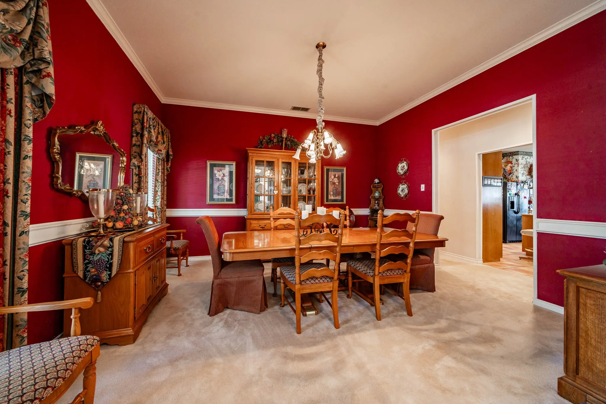 Single Family Residence For Sale in Jones County , 7170 Fm 142, Stamford, Texas 79553, 3 Bedroom, 4 Bathroom, 3 Garage spaces, 4,252 Sqft, built in 1997, mls#21386487, Real Estate Agent in Stamford, Homes For Sale in Jones county, Homes For Sale in Stamford, Realtor in Stamford Texas, Real Estate Brokerage Independent Realty Texas, Luminita Cordes Realtor
