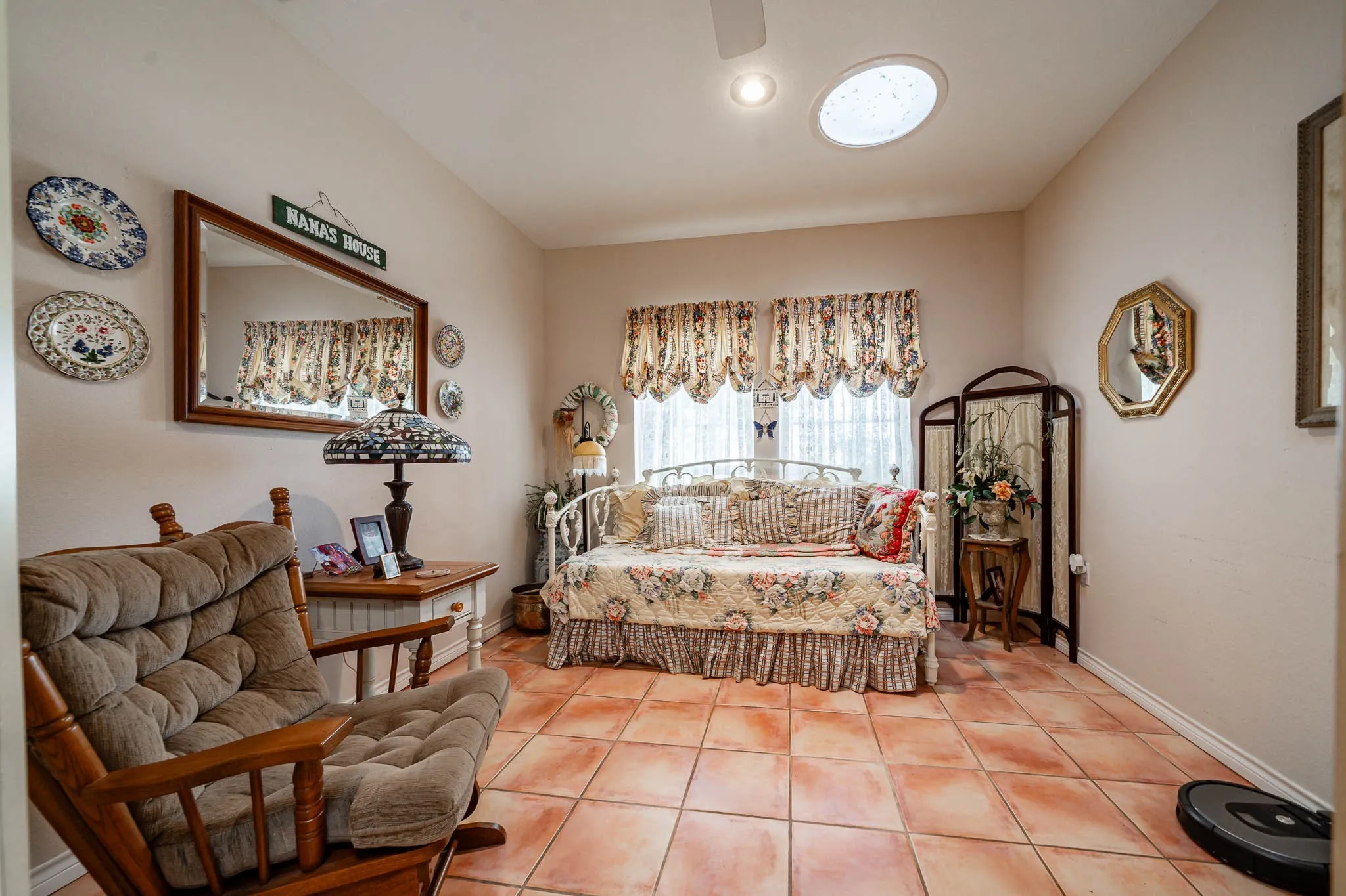 Single Family Residence For Sale in Jones County , 7170 Fm 142, Stamford, Texas 79553, 3 Bedroom, 4 Bathroom, 3 Garage spaces, 4,252 Sqft, built in 1997, mls#21386487, Real Estate Agent in Stamford, Homes For Sale in Jones county, Homes For Sale in Stamford, Realtor in Stamford Texas, Real Estate Brokerage Independent Realty Texas, Luminita Cordes Realtor