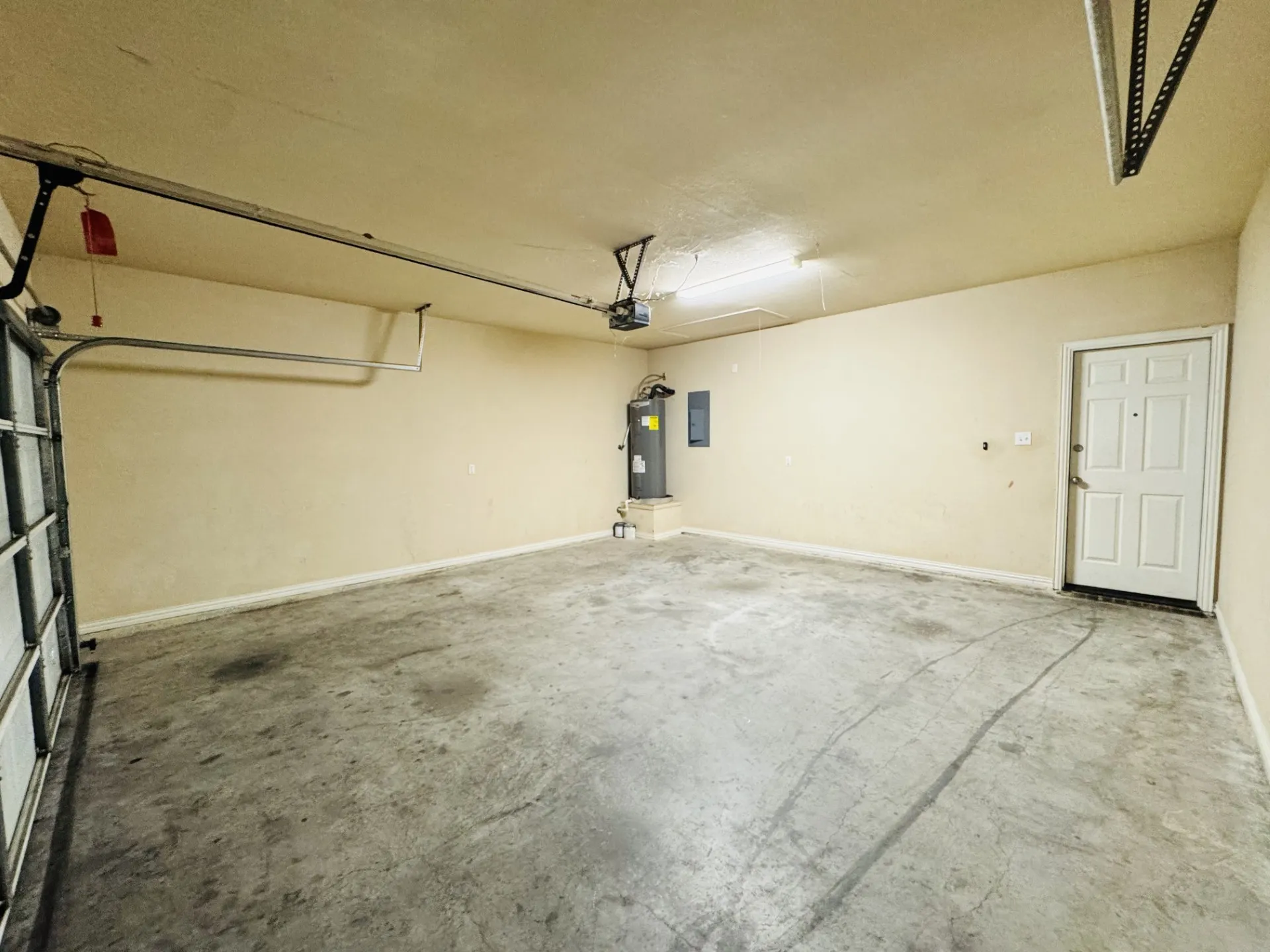 Duplex For Rent in Hood County , 1622 Summer Hill Court, Granbury, Texas 76048, 2 Bedroom, 2 Bathroom, 2 Garage spaces, 1,025 Sqft, built in 2005, mls#21386389, Real Estate Agent in Granbury, Homes For Rent in Hood county, Homes For Rent in Granbury, Realtor in Granbury Texas, Real Estate Brokerage Independent Realty Texas, Luminita Cordes Realtor