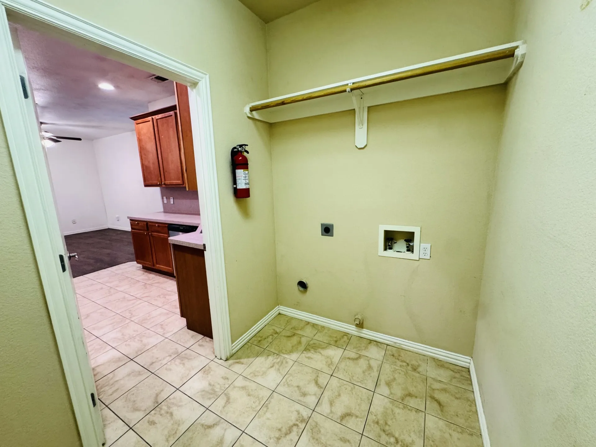 Duplex For Rent in Hood County , 1622 Summer Hill Court, Granbury, Texas 76048, 2 Bedroom, 2 Bathroom, 2 Garage spaces, 1,025 Sqft, built in 2005, mls#21386389, Real Estate Agent in Granbury, Homes For Rent in Hood county, Homes For Rent in Granbury, Realtor in Granbury Texas, Real Estate Brokerage Independent Realty Texas, Luminita Cordes Realtor